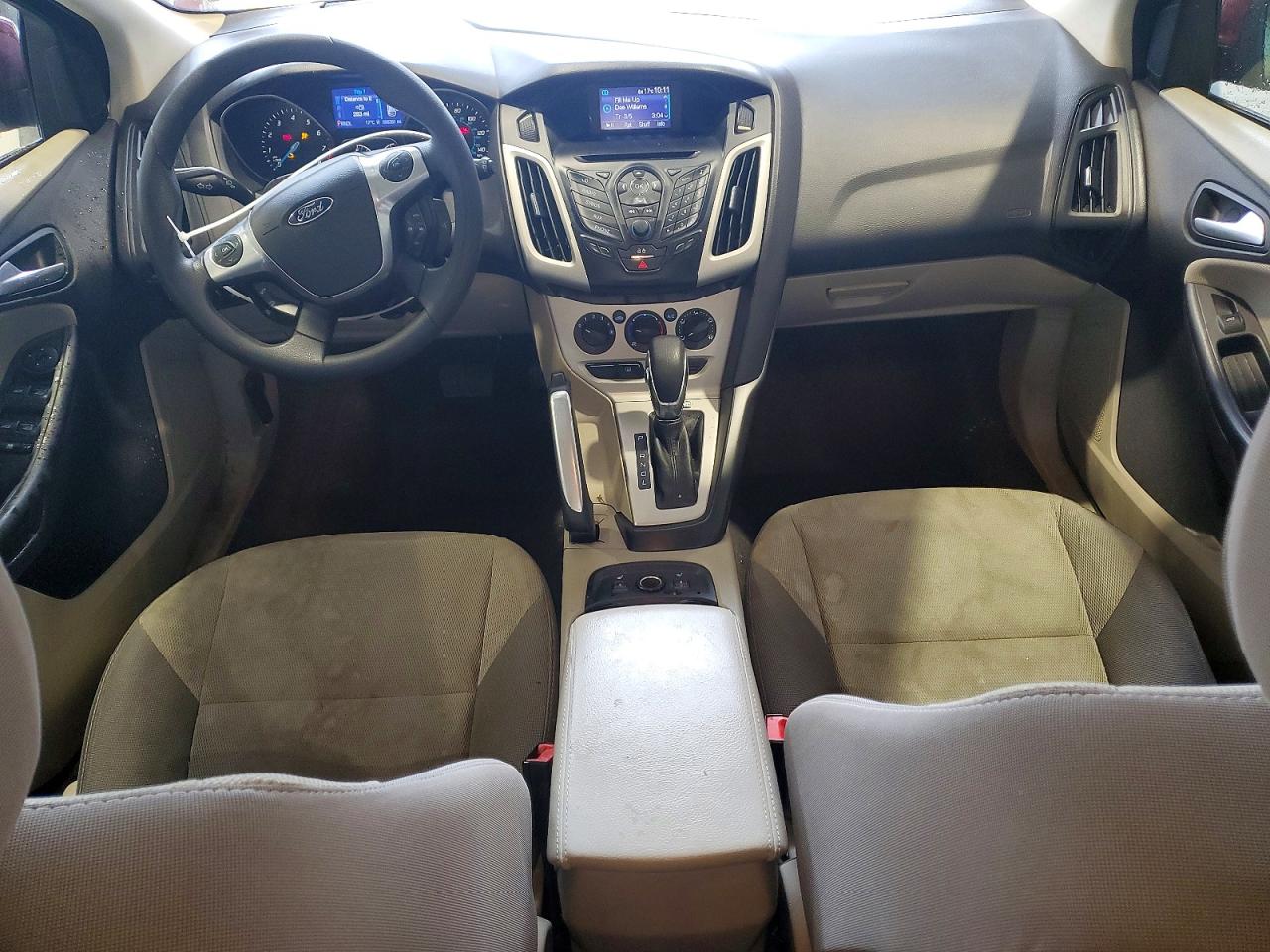 2013 Ford Focus Se Red vin: 1FADP3K2XDL131699