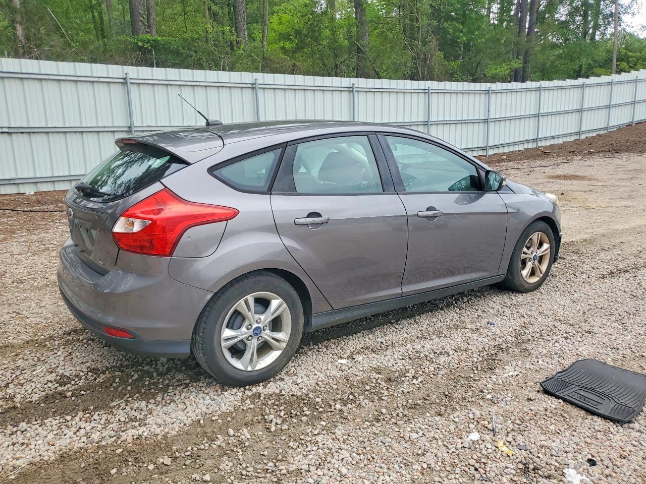 2013 Ford Focus Se Silver vin: 1FADP3K2XDL150155
