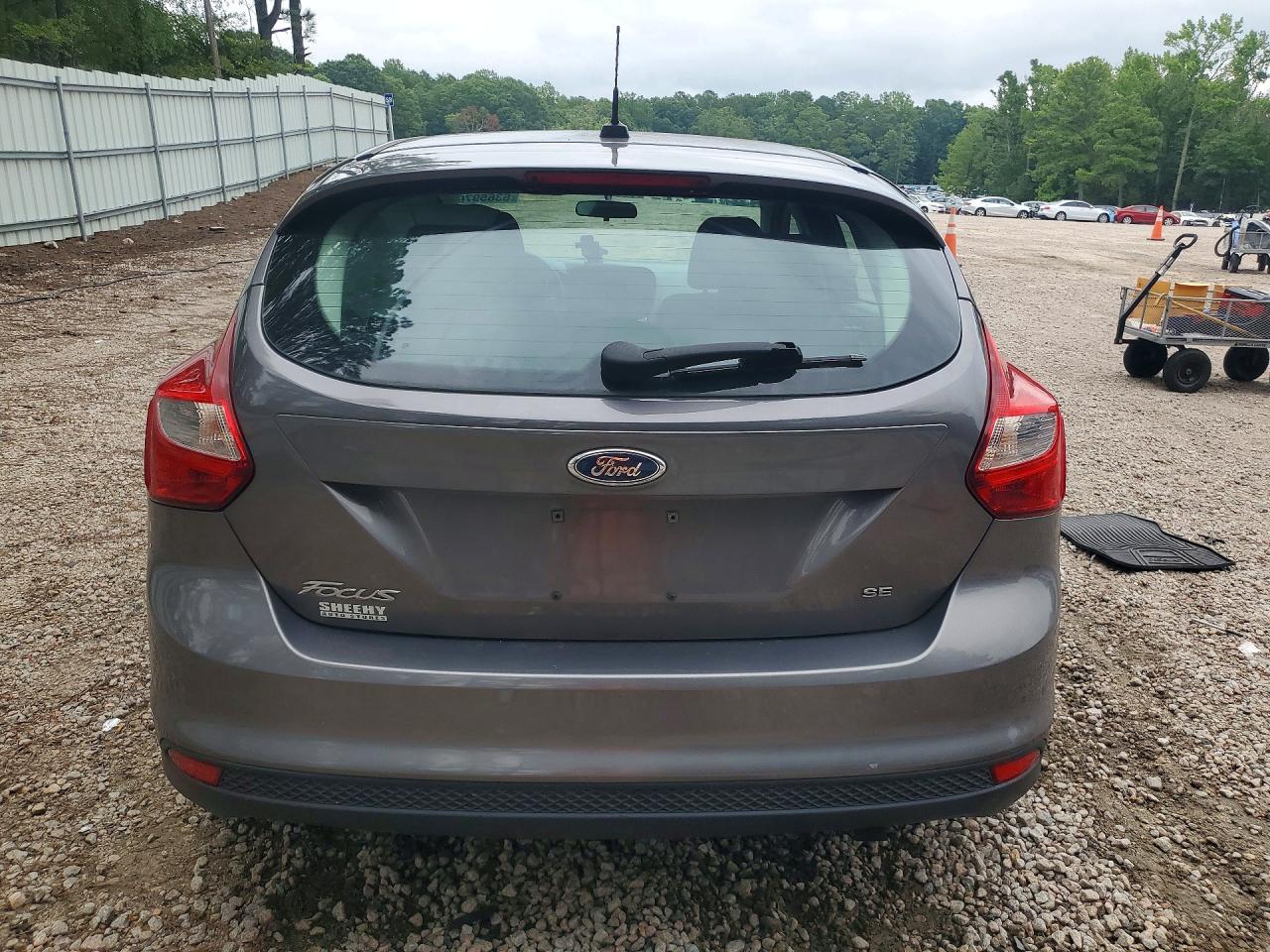2013 Ford Focus Se Silver vin: 1FADP3K2XDL150155