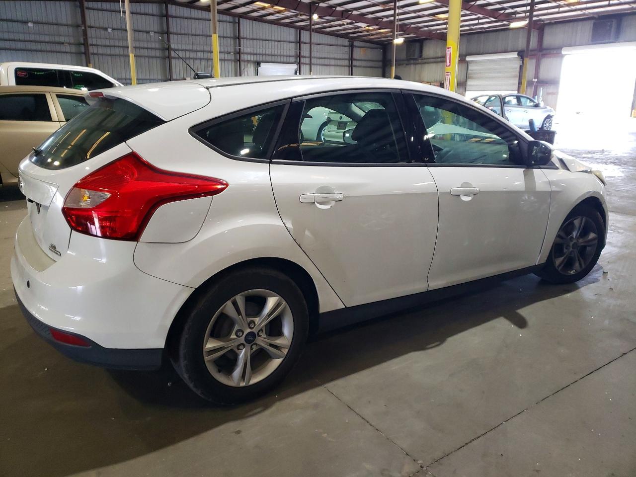 2013 Ford Focus Se White vin: 1FADP3K2XDL196682