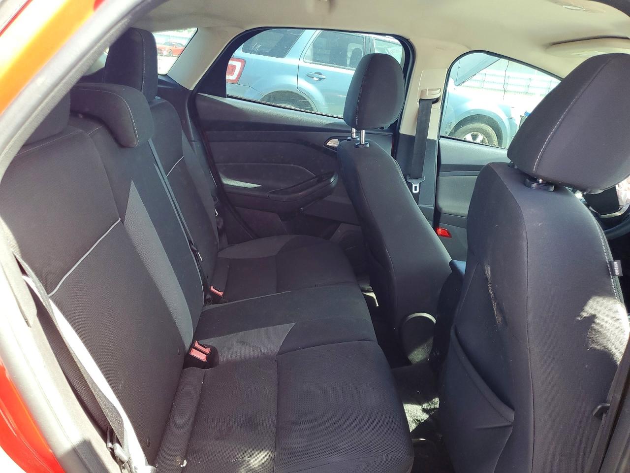 2013 Ford Focus Se Красный vin: 1FADP3K2XDL379774