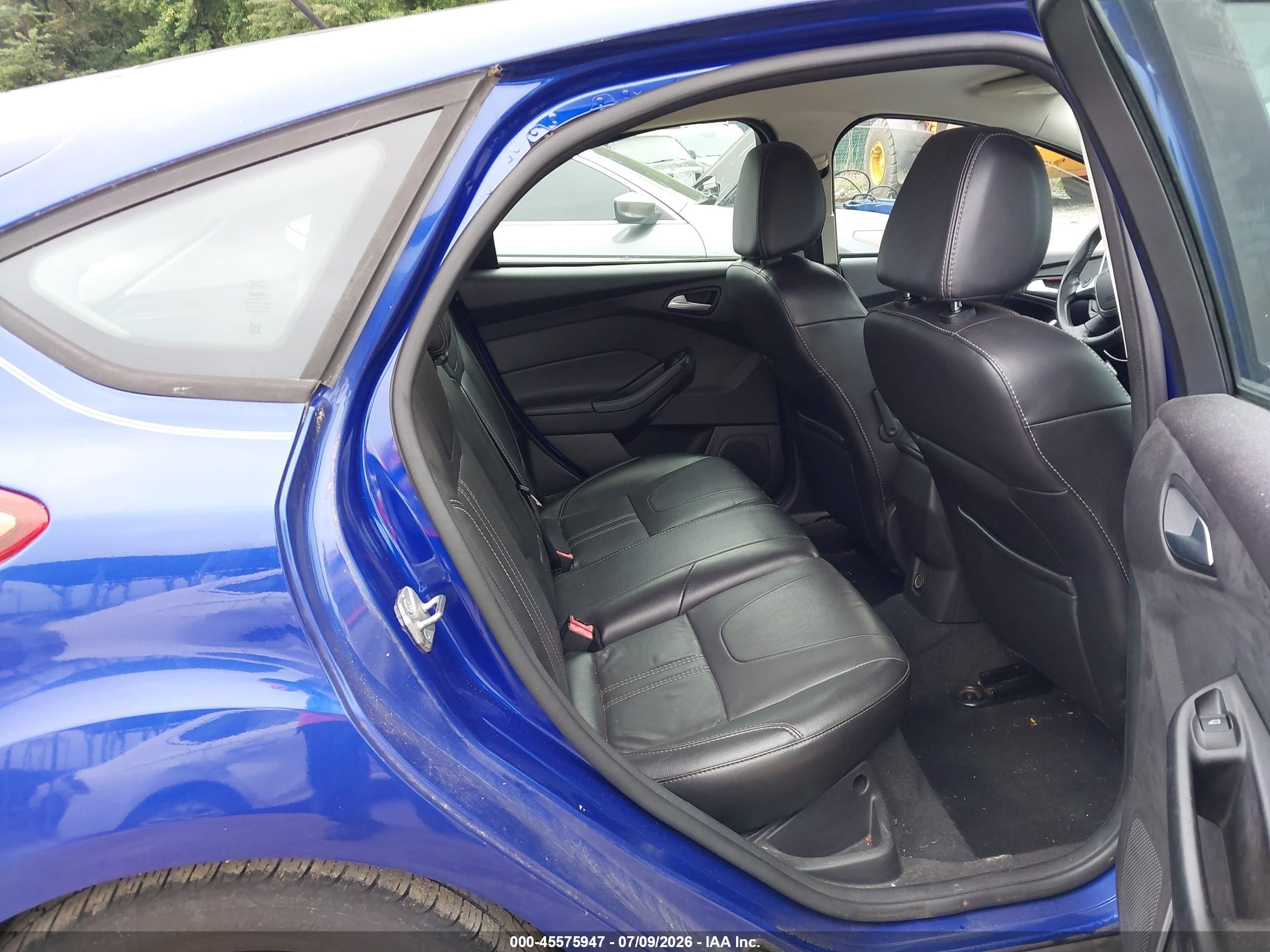 2014 Ford Focus Se Blue vin: 1FADP3K2XEL114614