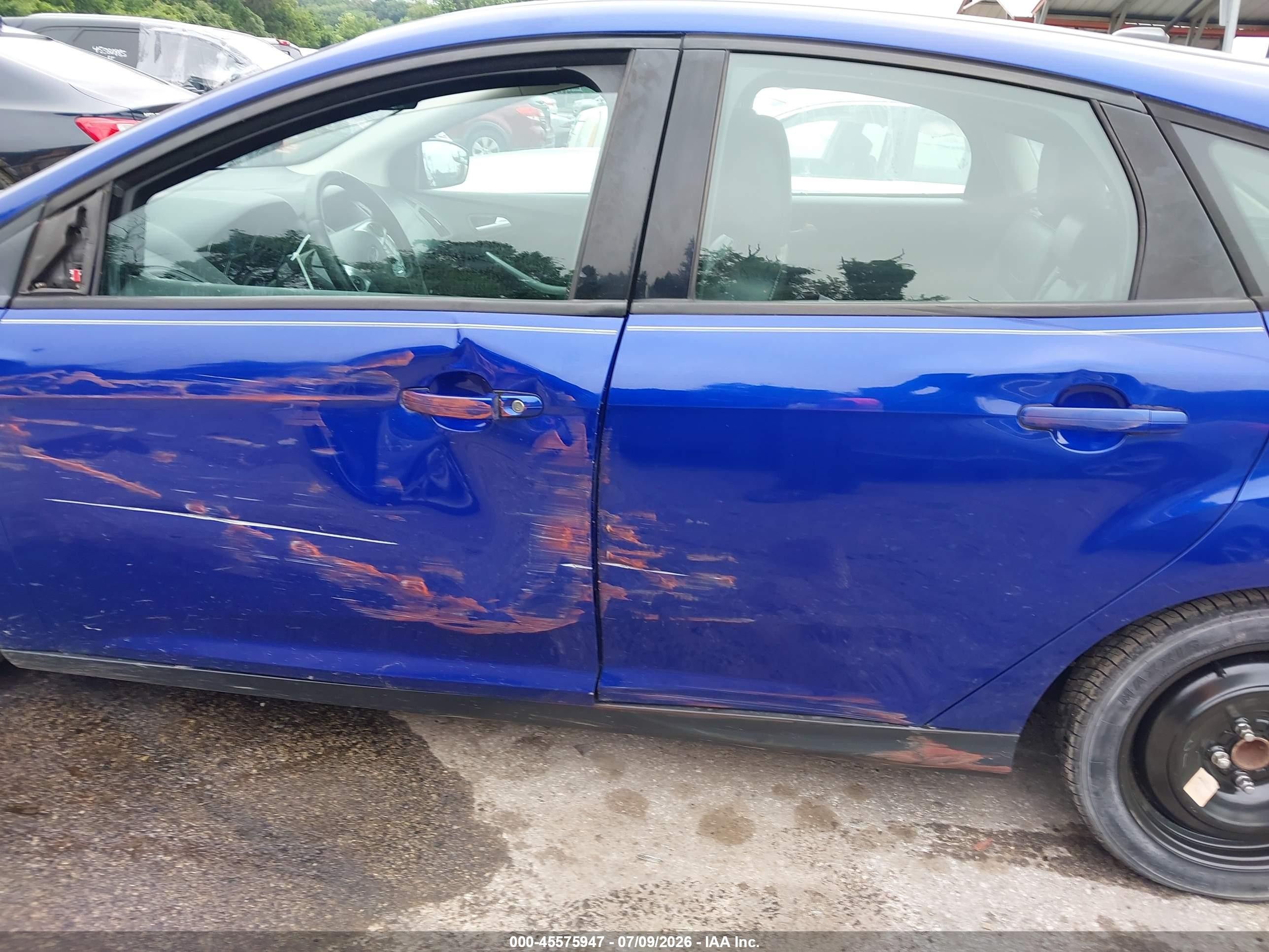 2014 Ford Focus Se Blue vin: 1FADP3K2XEL114614