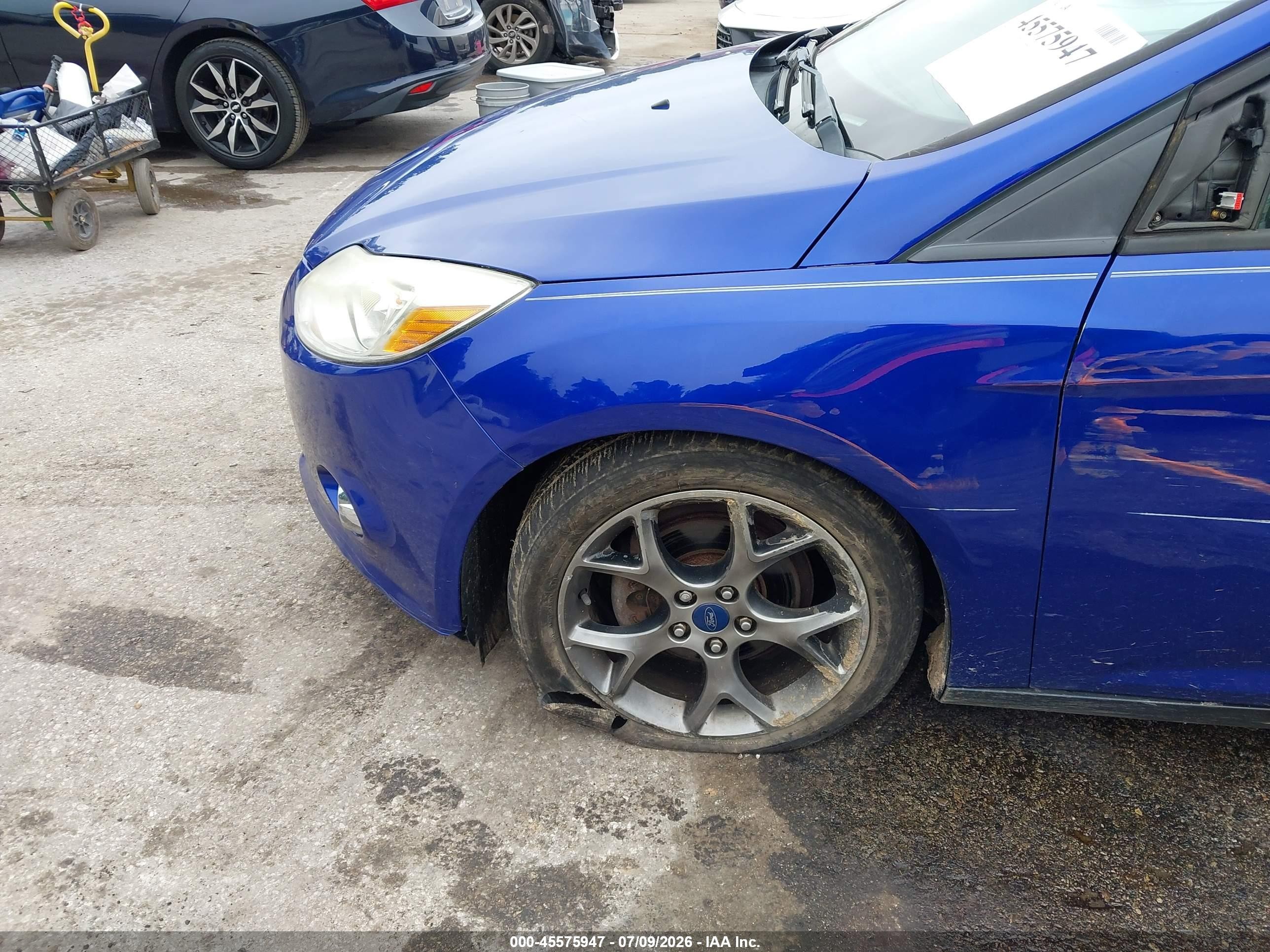 2014 Ford Focus Se Blue vin: 1FADP3K2XEL114614