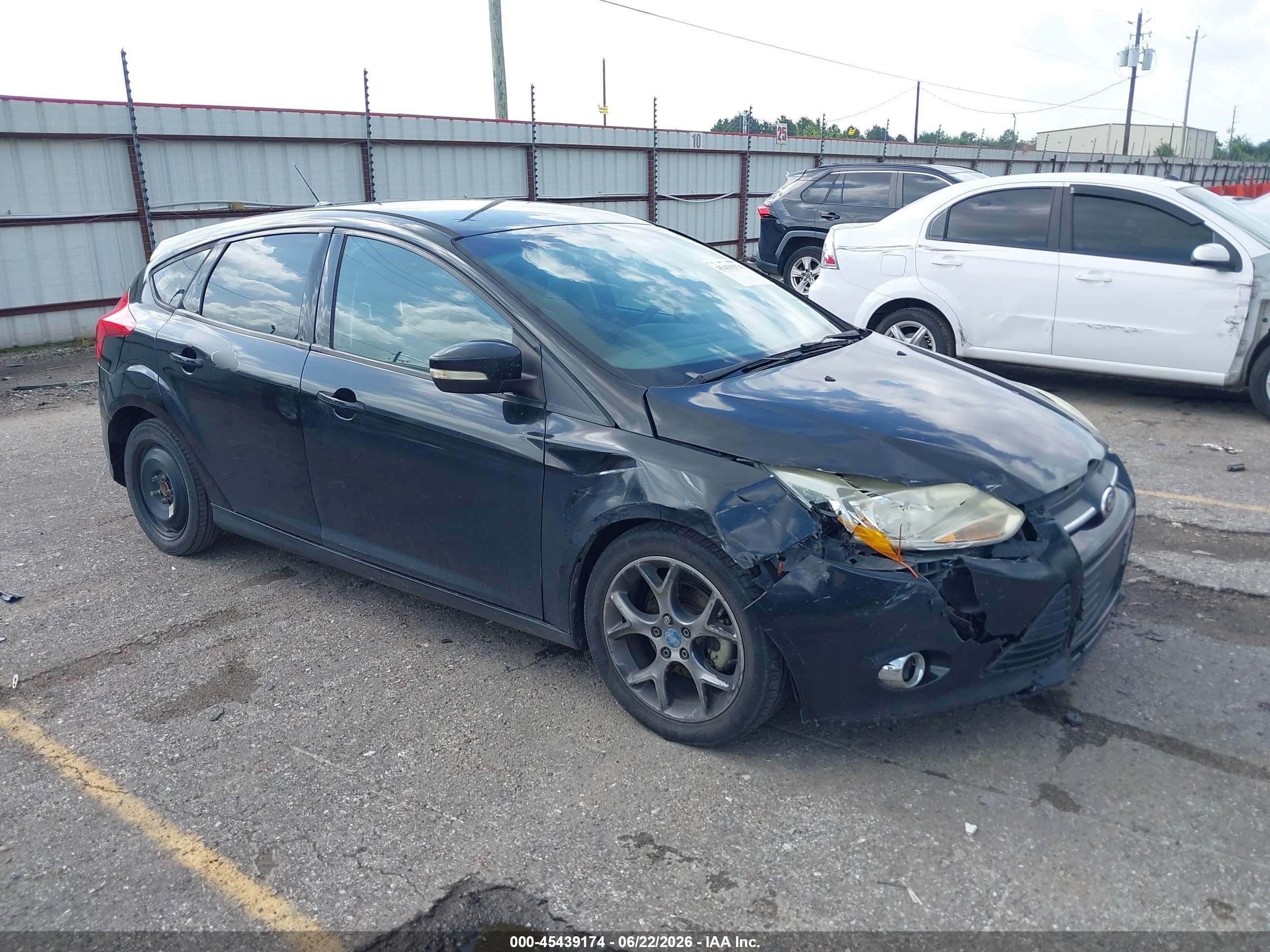 2014 Ford Focus Se Black vin: 1FADP3K2XEL120140