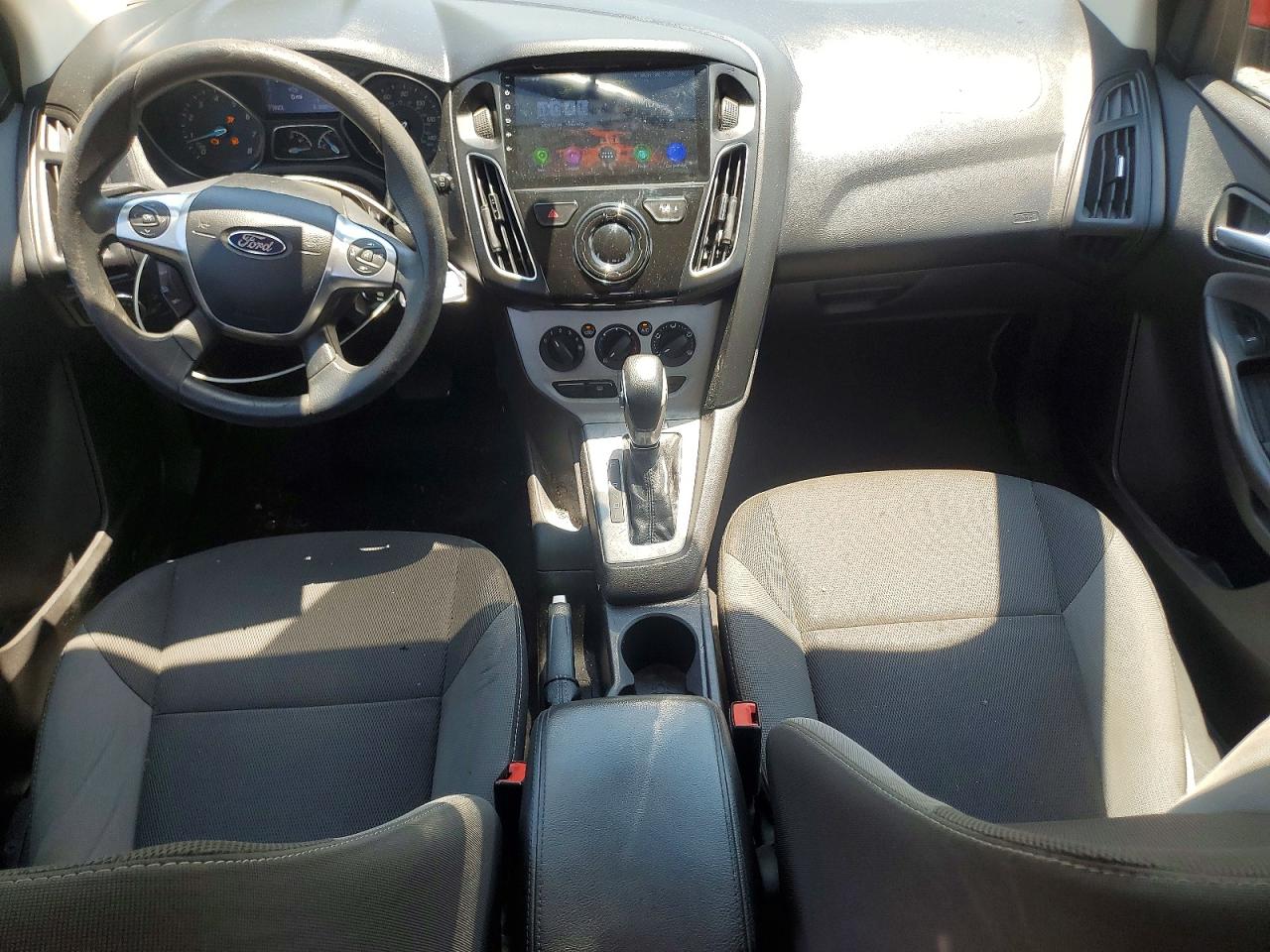 2014 Ford Focus Red vin: 1FADP3K2XEL144843