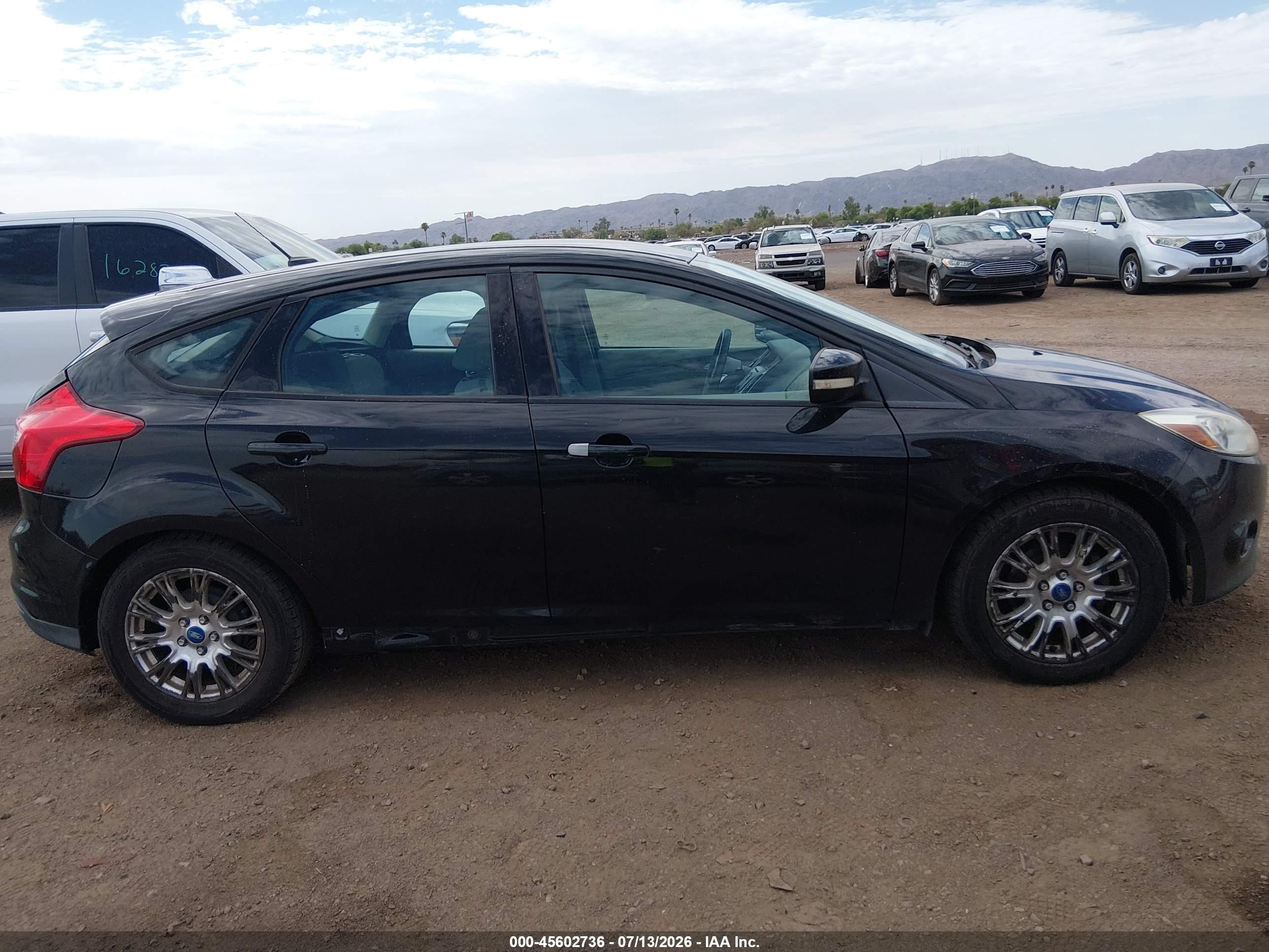 2014 Ford Focus Se Black vin: 1FADP3K2XEL145233