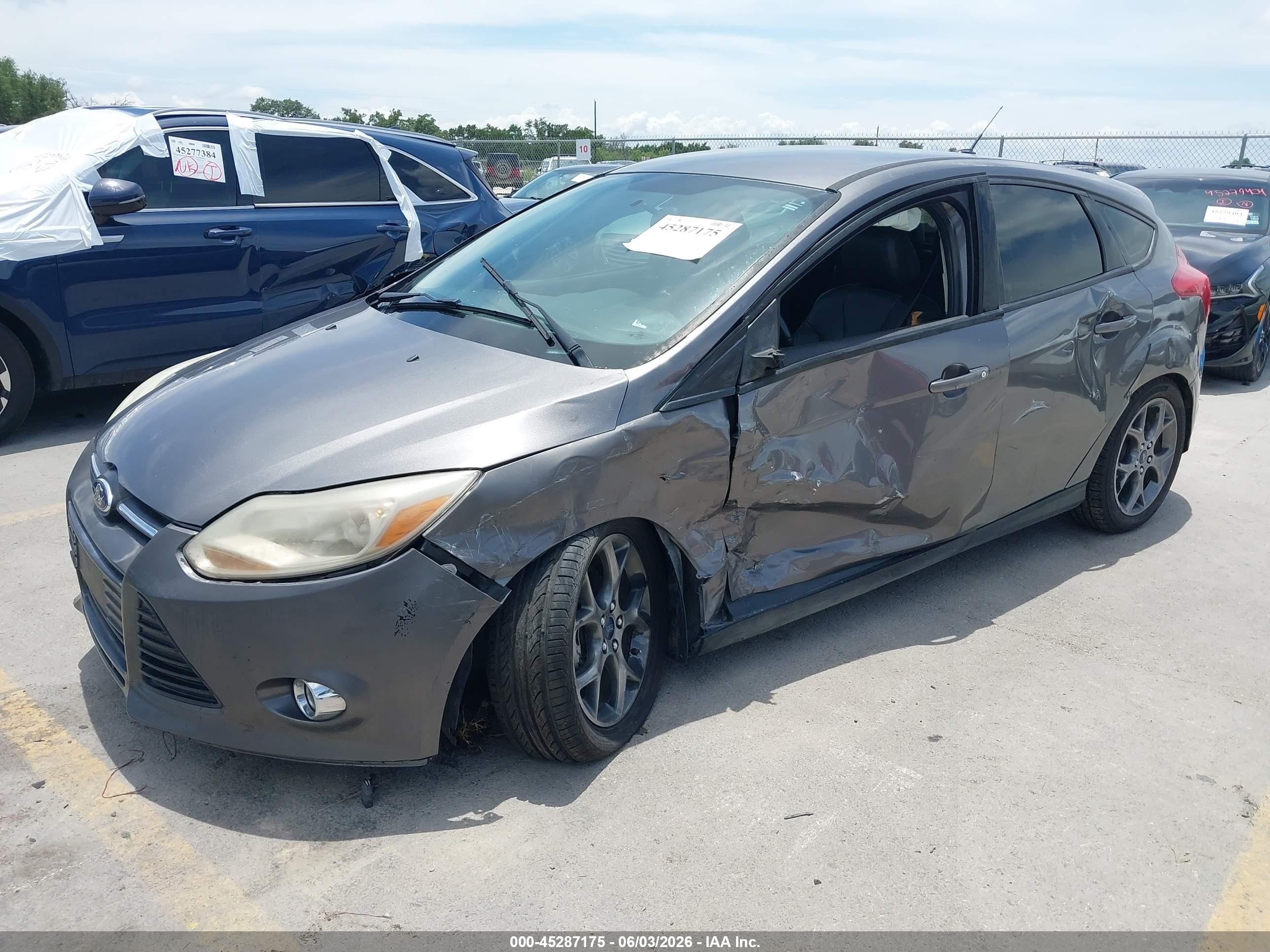 2014 Ford Focus Se Gray vin: 1FADP3K2XEL151131