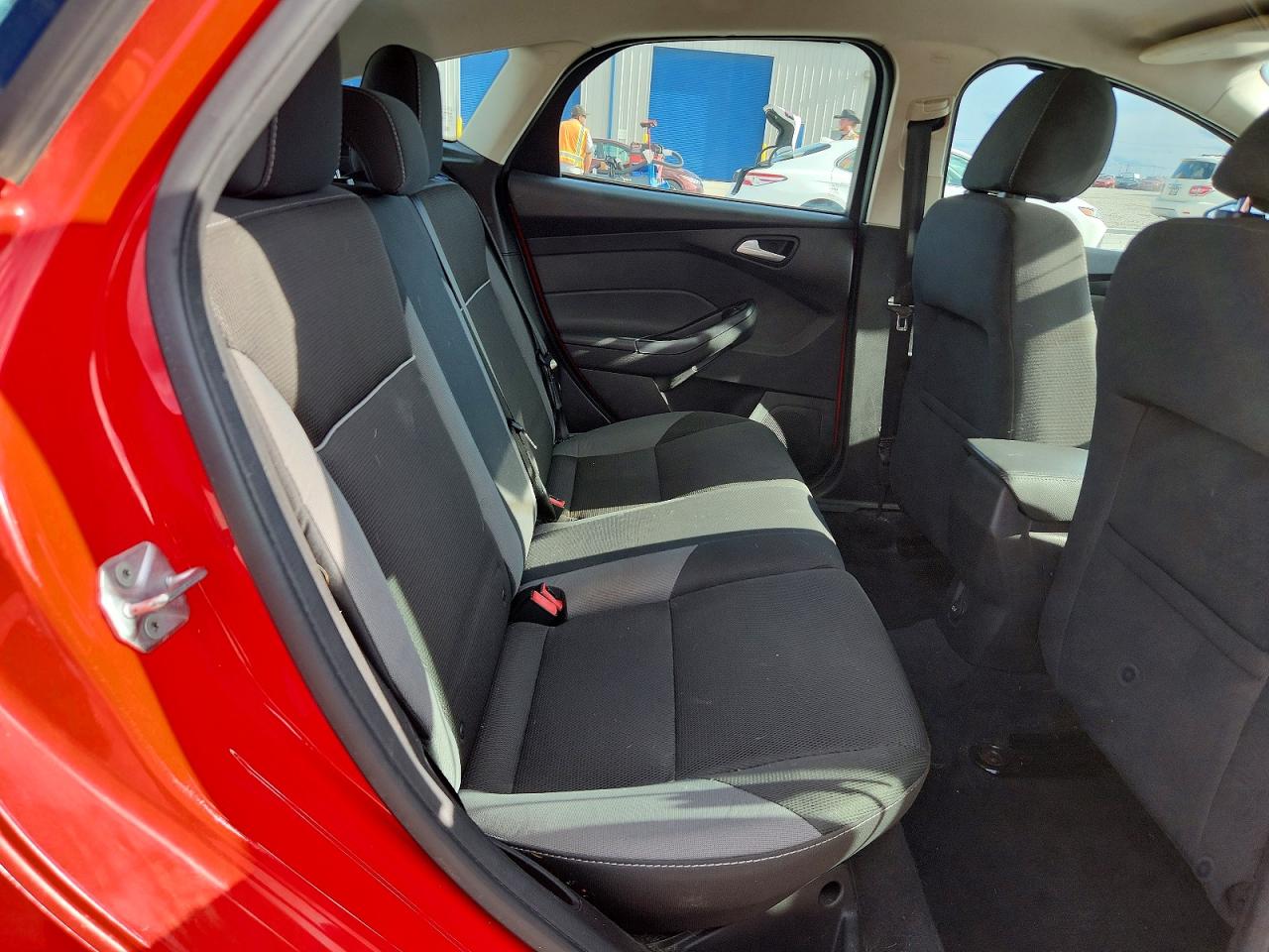 2014 Ford Focus Se Красный vin: 1FADP3K2XEL167619