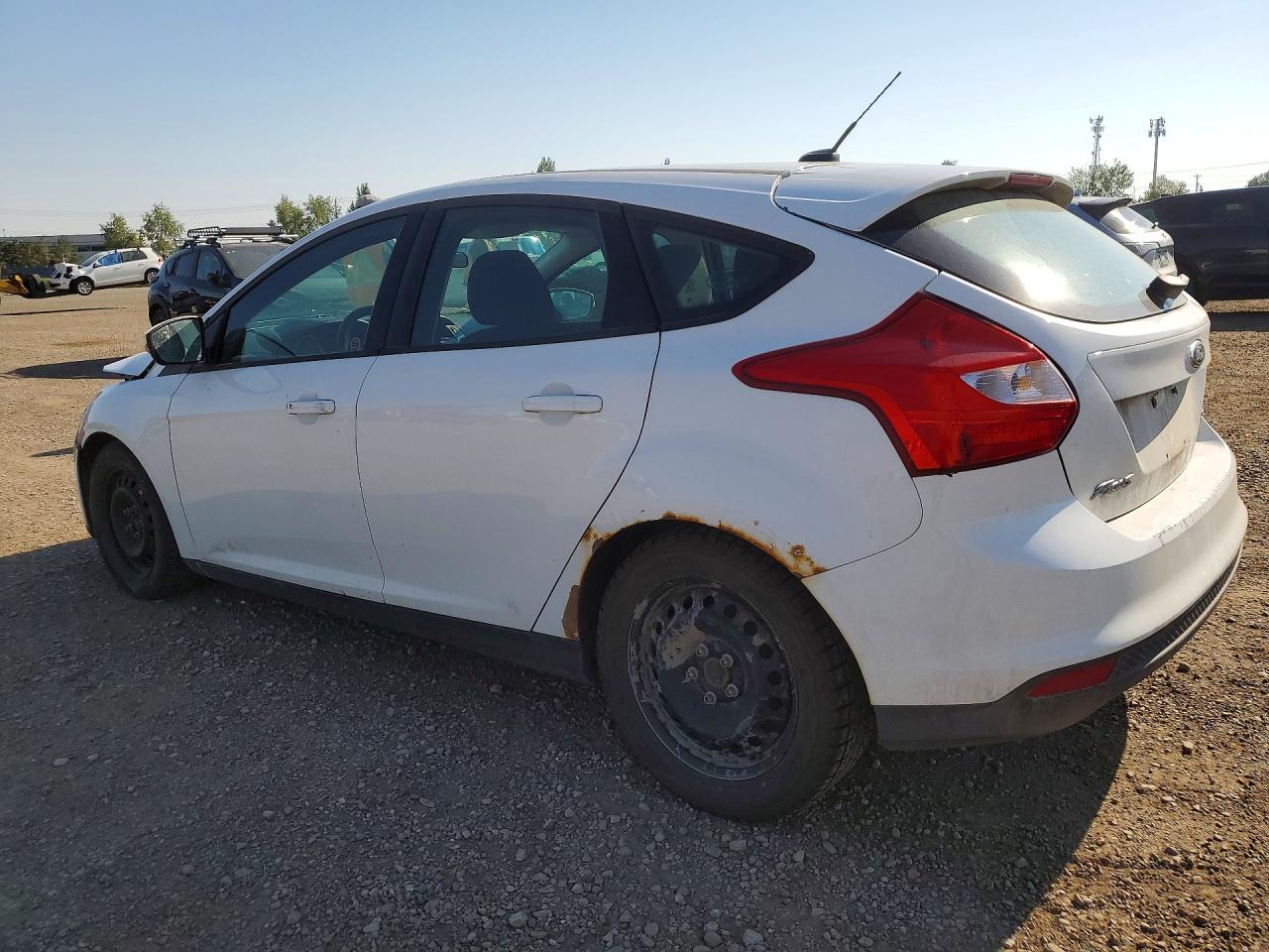2014 Ford Focus Se White vin: 1FADP3K2XEL226216
