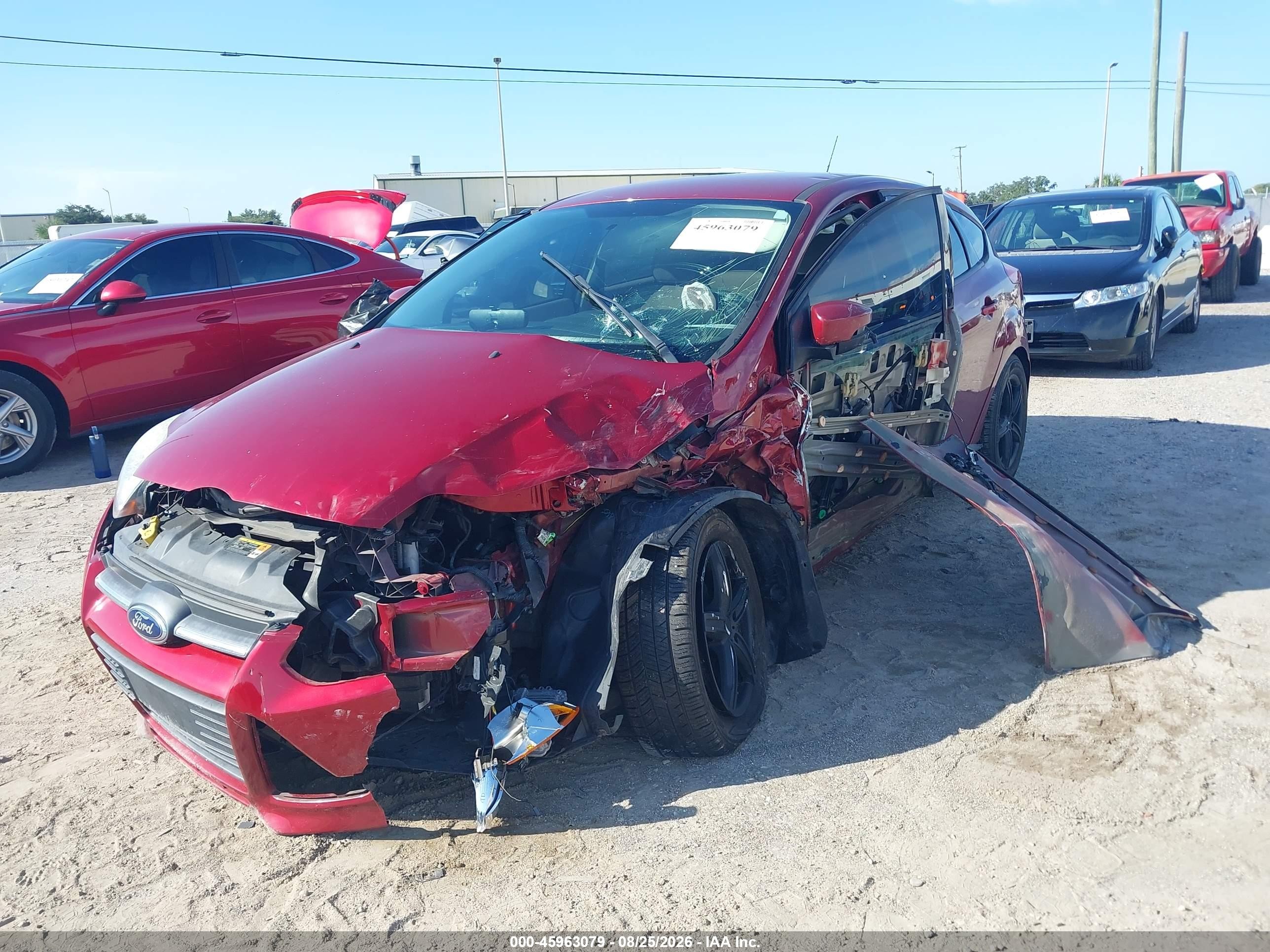 2014 Ford Focus Se Red vin: 1FADP3K2XEL233859