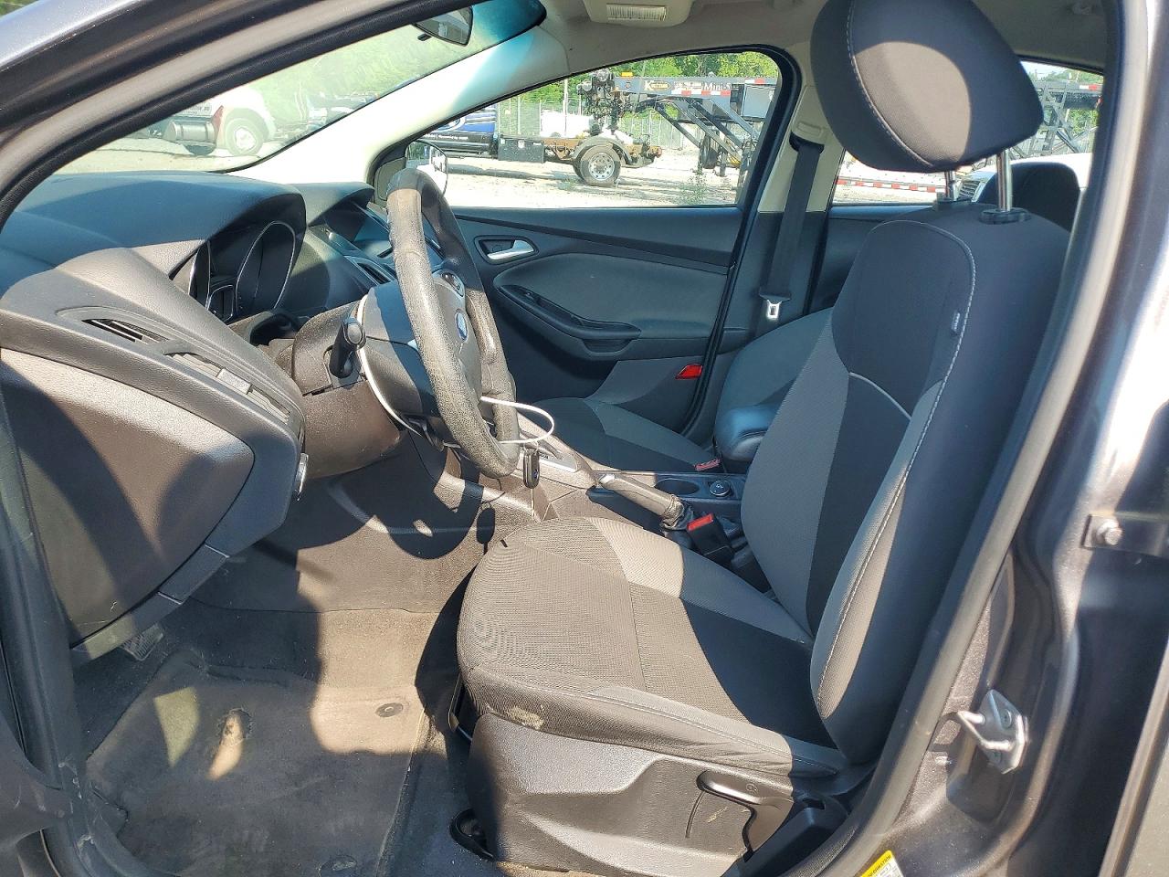 2014 Ford Focus Se Gray vin: 1FADP3K2XEL252282