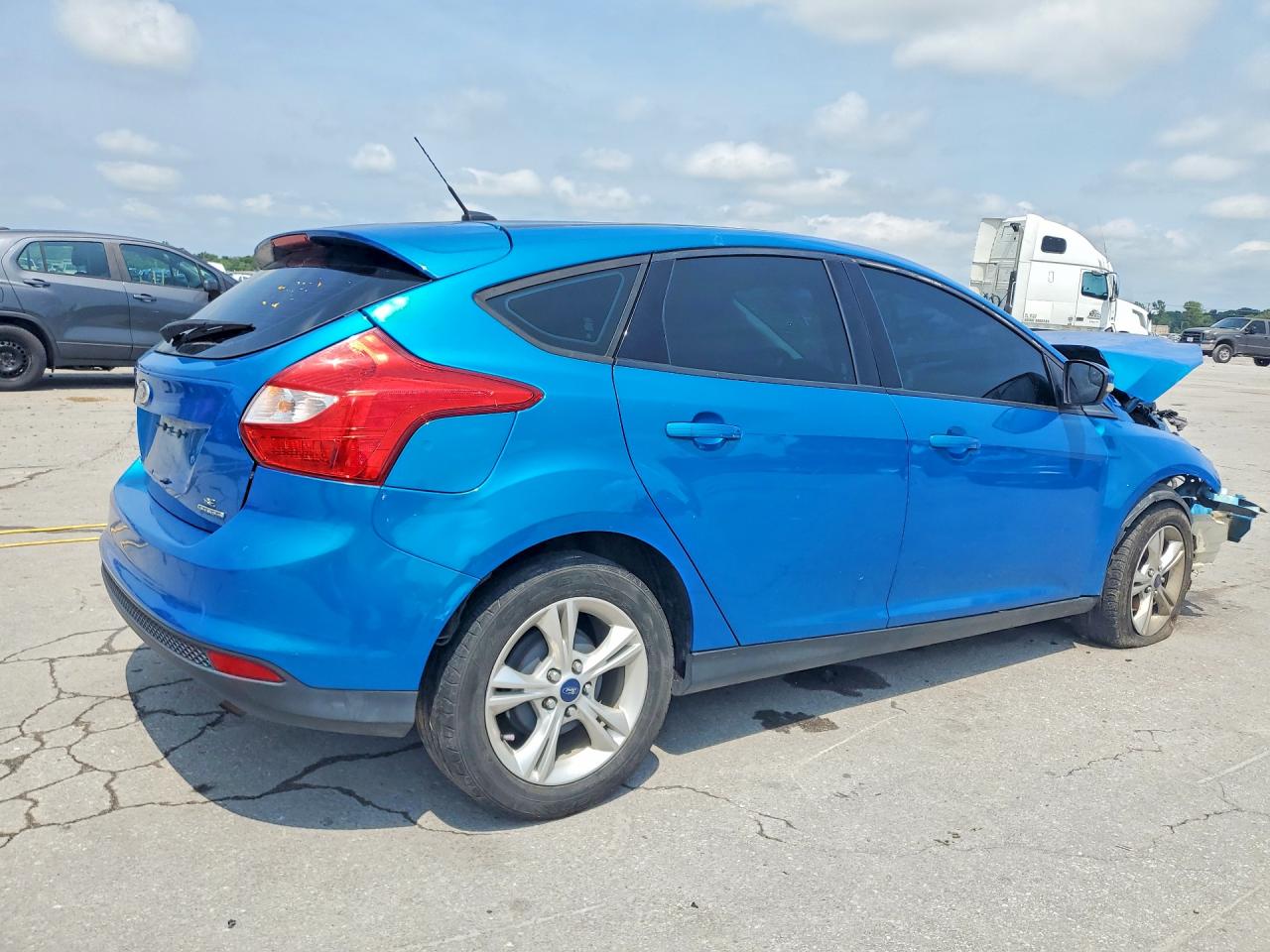 2014 Ford Focus Se Blue vin: 1FADP3K2XEL252587
