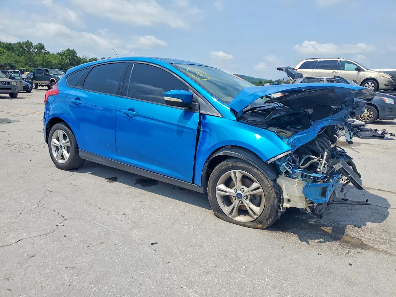 2014 Ford Focus Se Blue vin: 1FADP3K2XEL252587