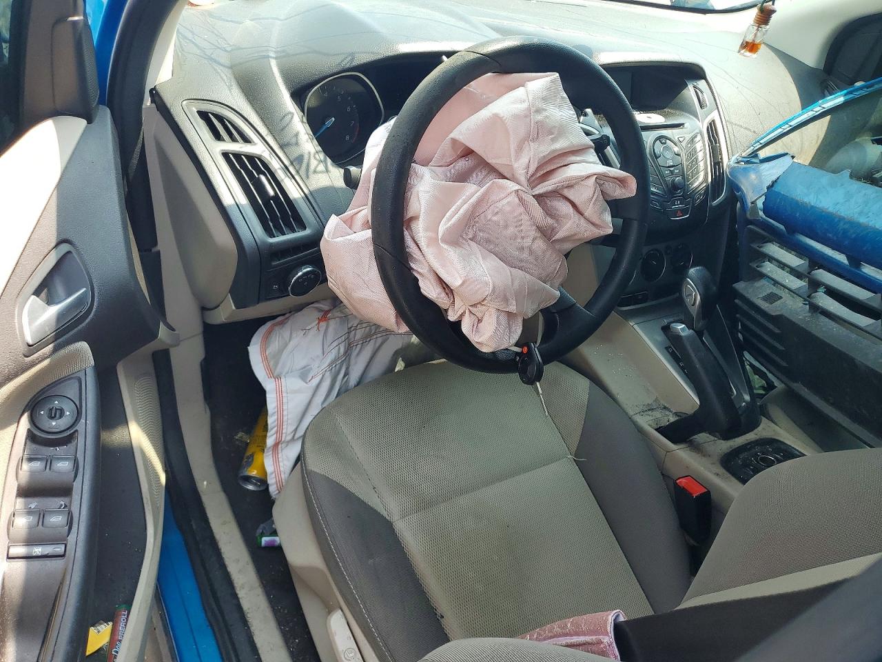 2014 Ford Focus Se Blue vin: 1FADP3K2XEL252587