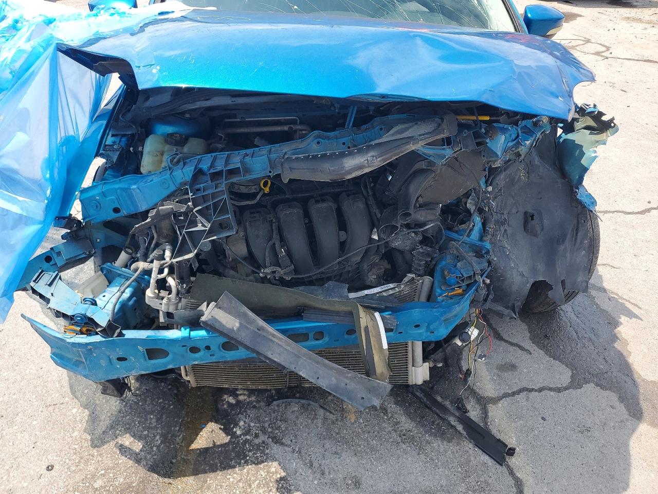 2014 Ford Focus Se Blue vin: 1FADP3K2XEL252587