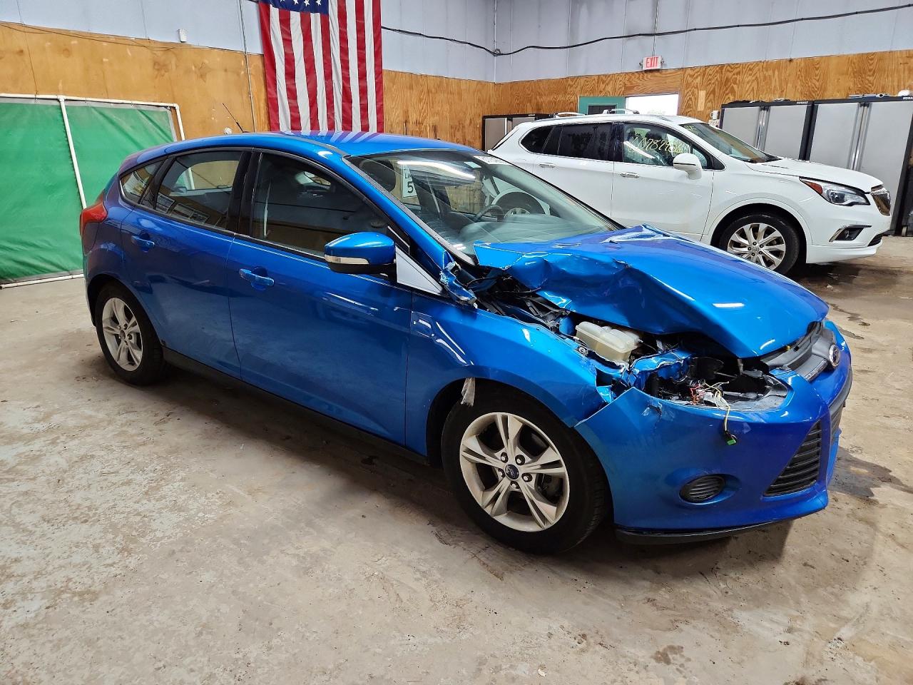 2014 Ford Focus Se Blue vin: 1FADP3K2XEL281006