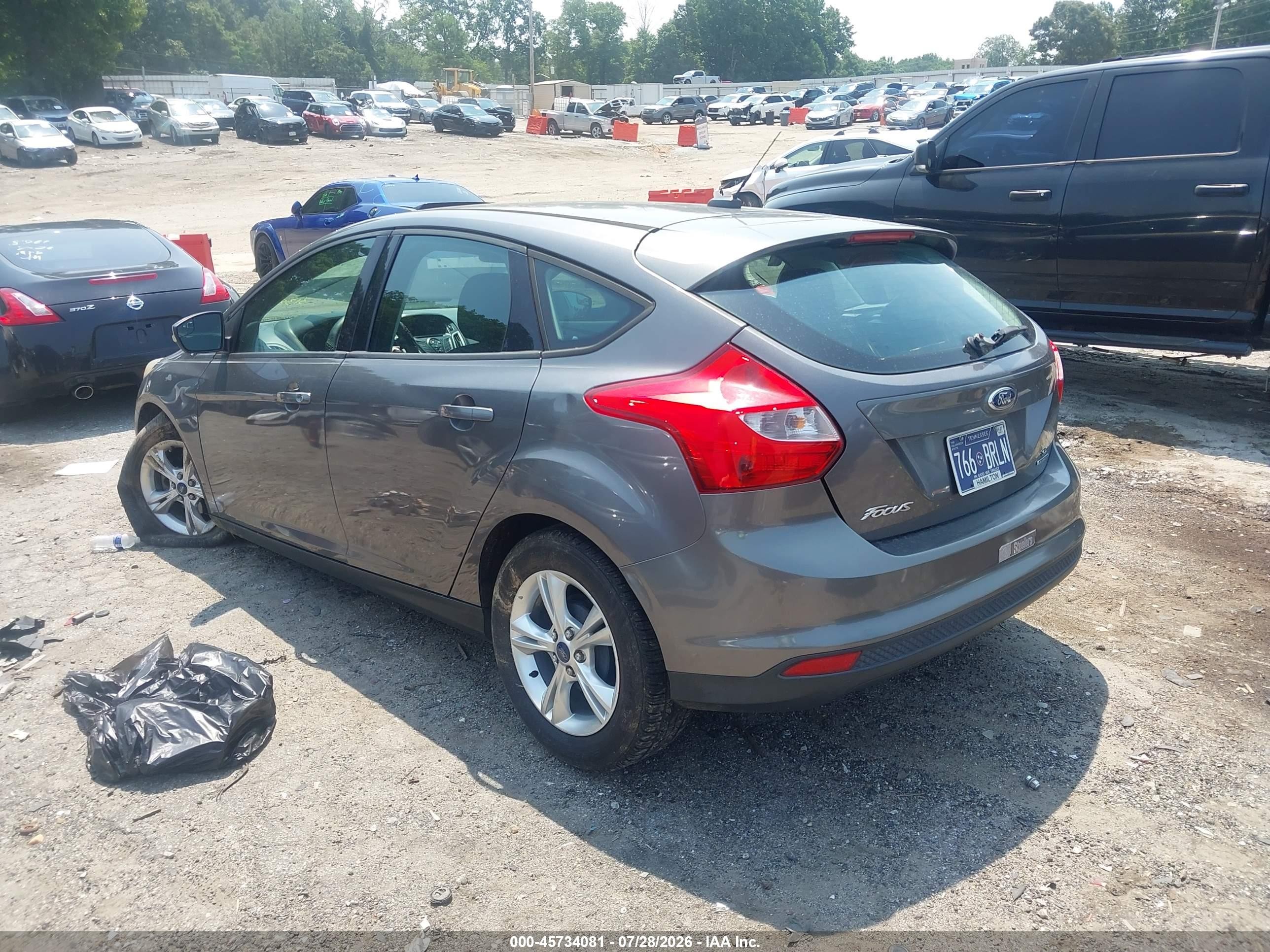 2014 Ford Focus Se Gray vin: 1FADP3K2XEL313825