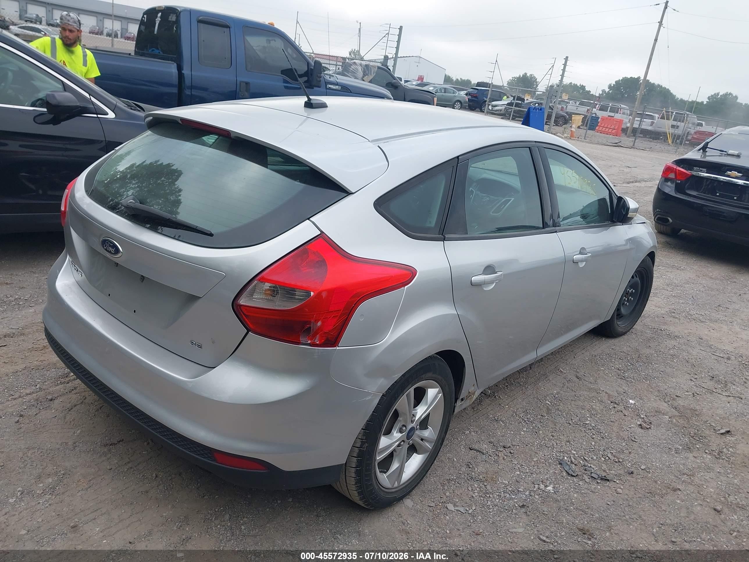 2014 Ford Focus Se Silver vin: 1FADP3K2XEL318782