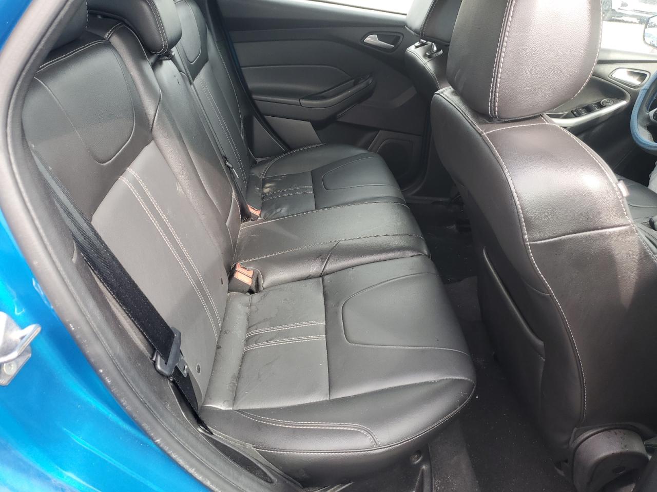 2014 Ford Focus Se Blue vin: 1FADP3K2XEL371658
