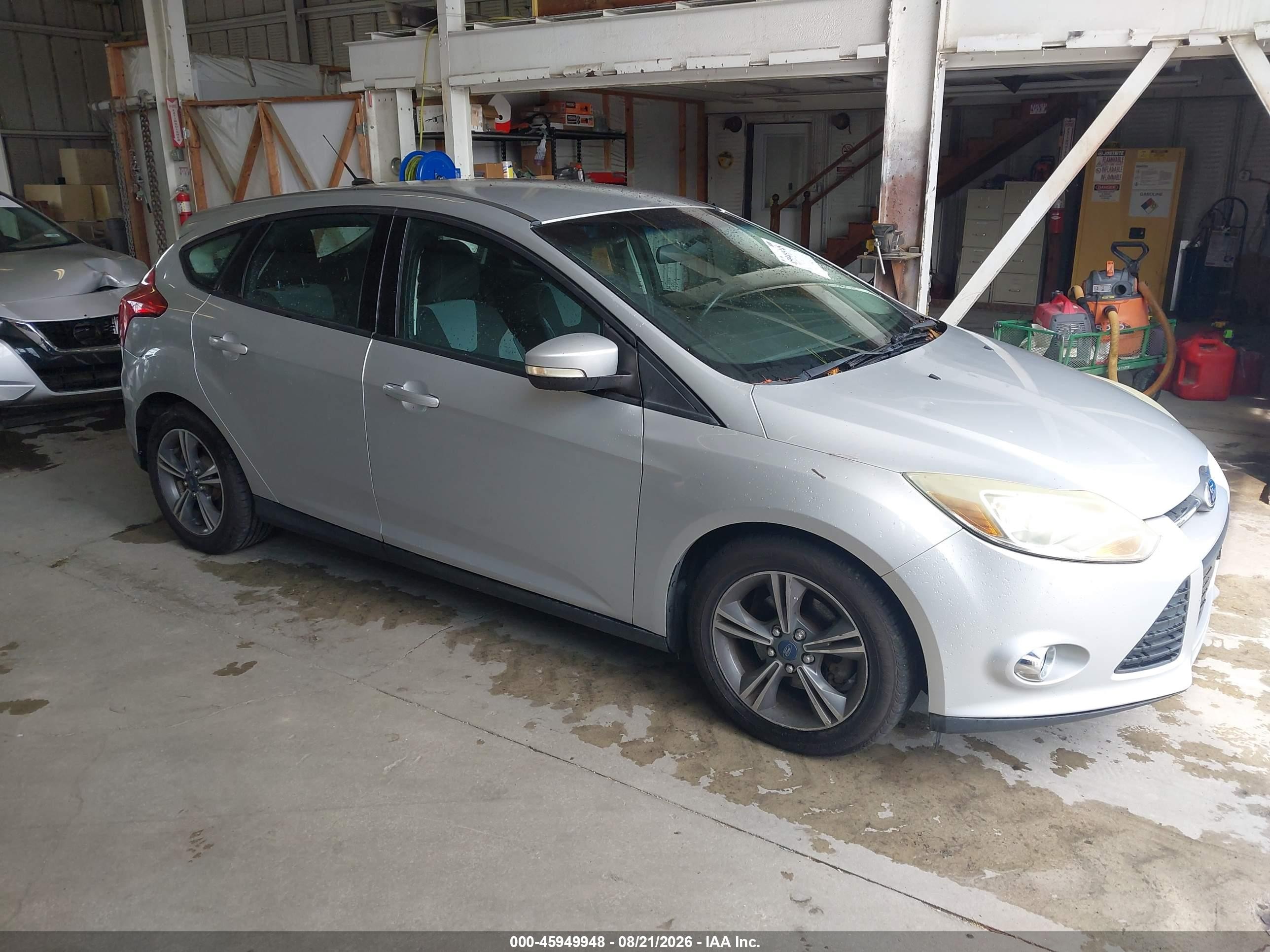 2014 Ford Focus Se Silver vin: 1FADP3K2XEL379033