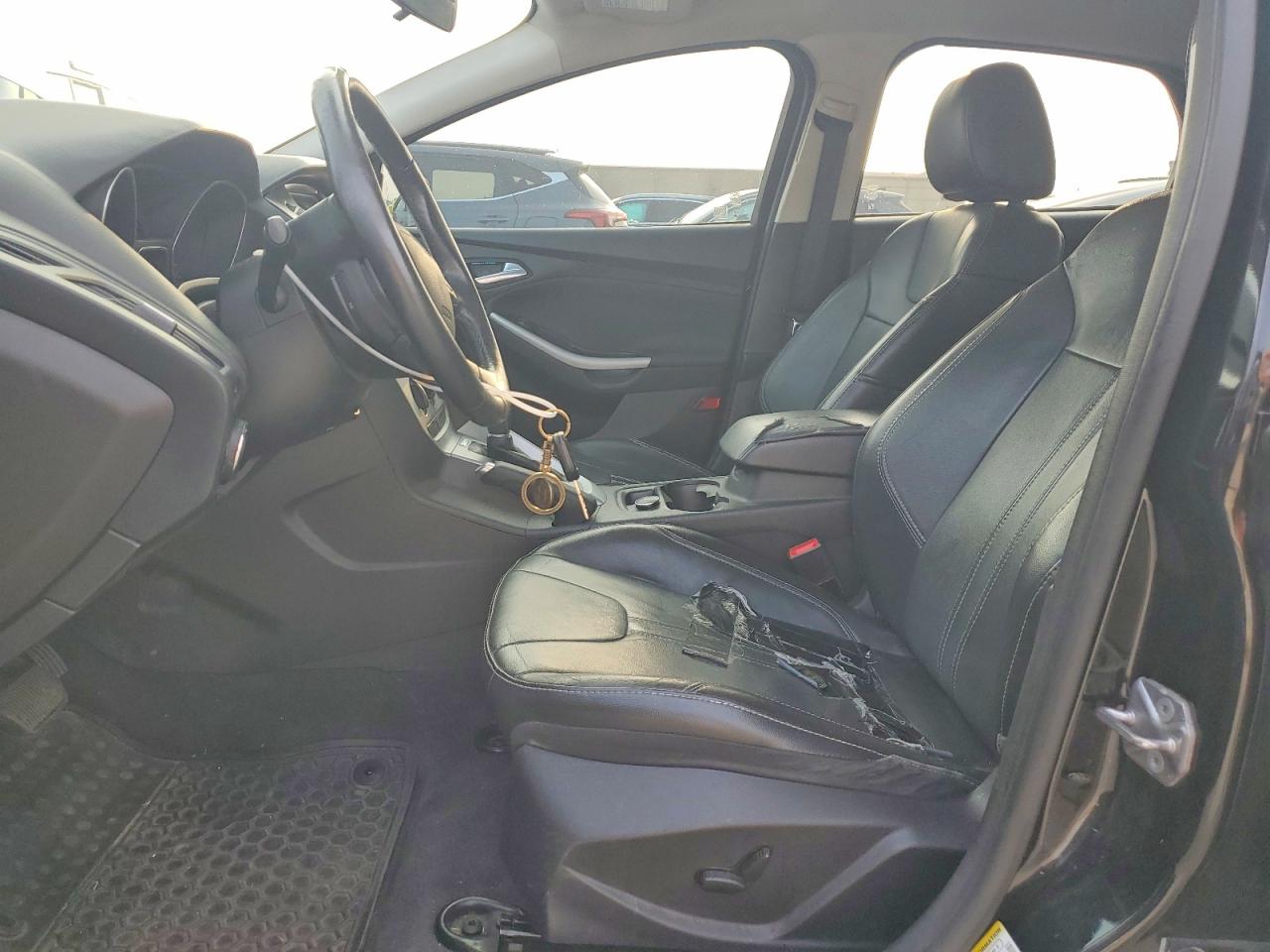 2014 Ford Focus Se Black vin: 1FADP3K2XEL383681