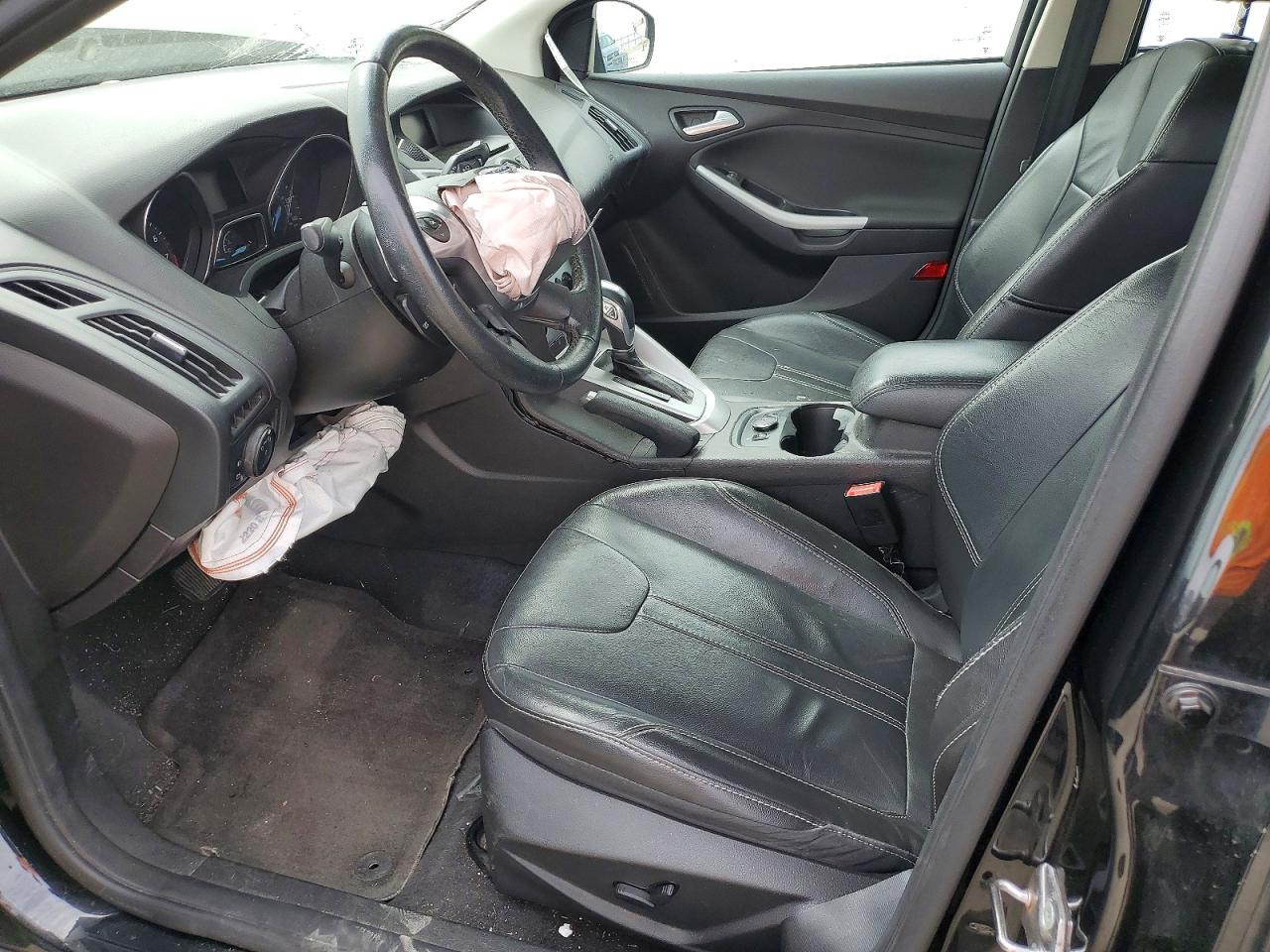 2014 Ford Focus Se Black vin: 1FADP3K2XEL422446