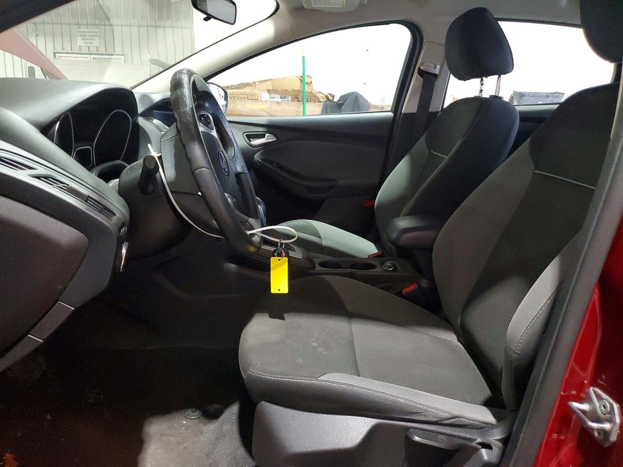 2014 Ford Focus Se Burgundy vin: 1FADP3K2XEL437318
