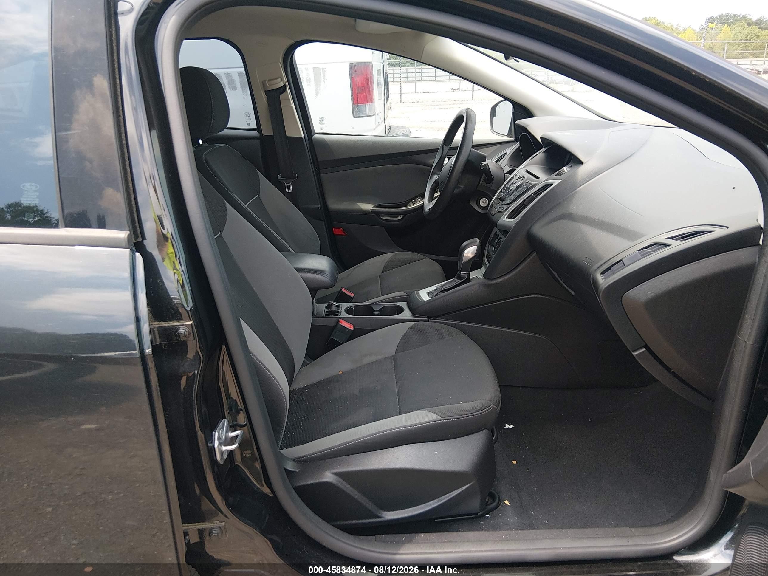 2014 Ford Focus Se Black vin: 1FADP3K2XEL443409