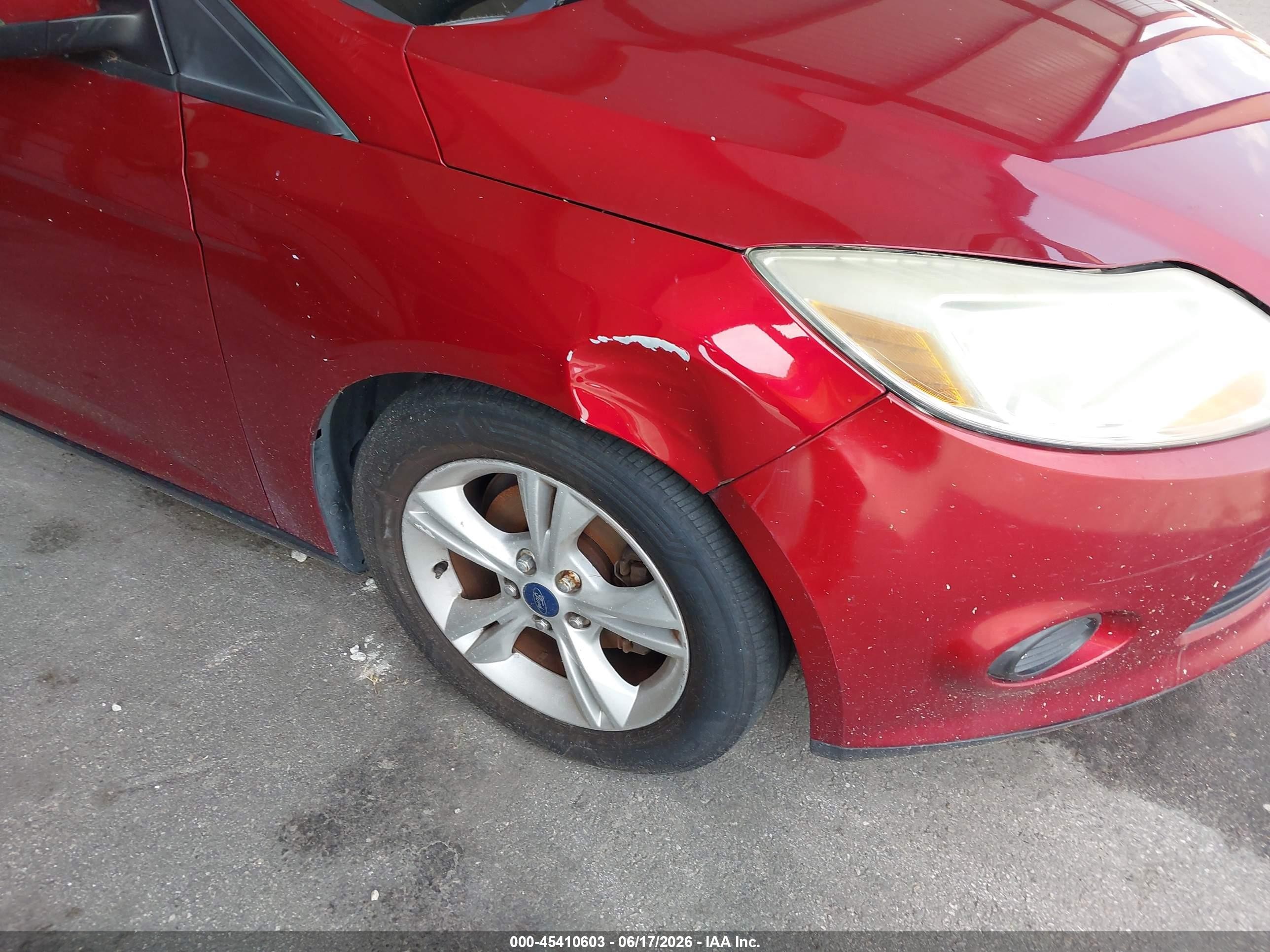 2014 Ford Focus Se Red vin: 1FADP3K2XEL444303