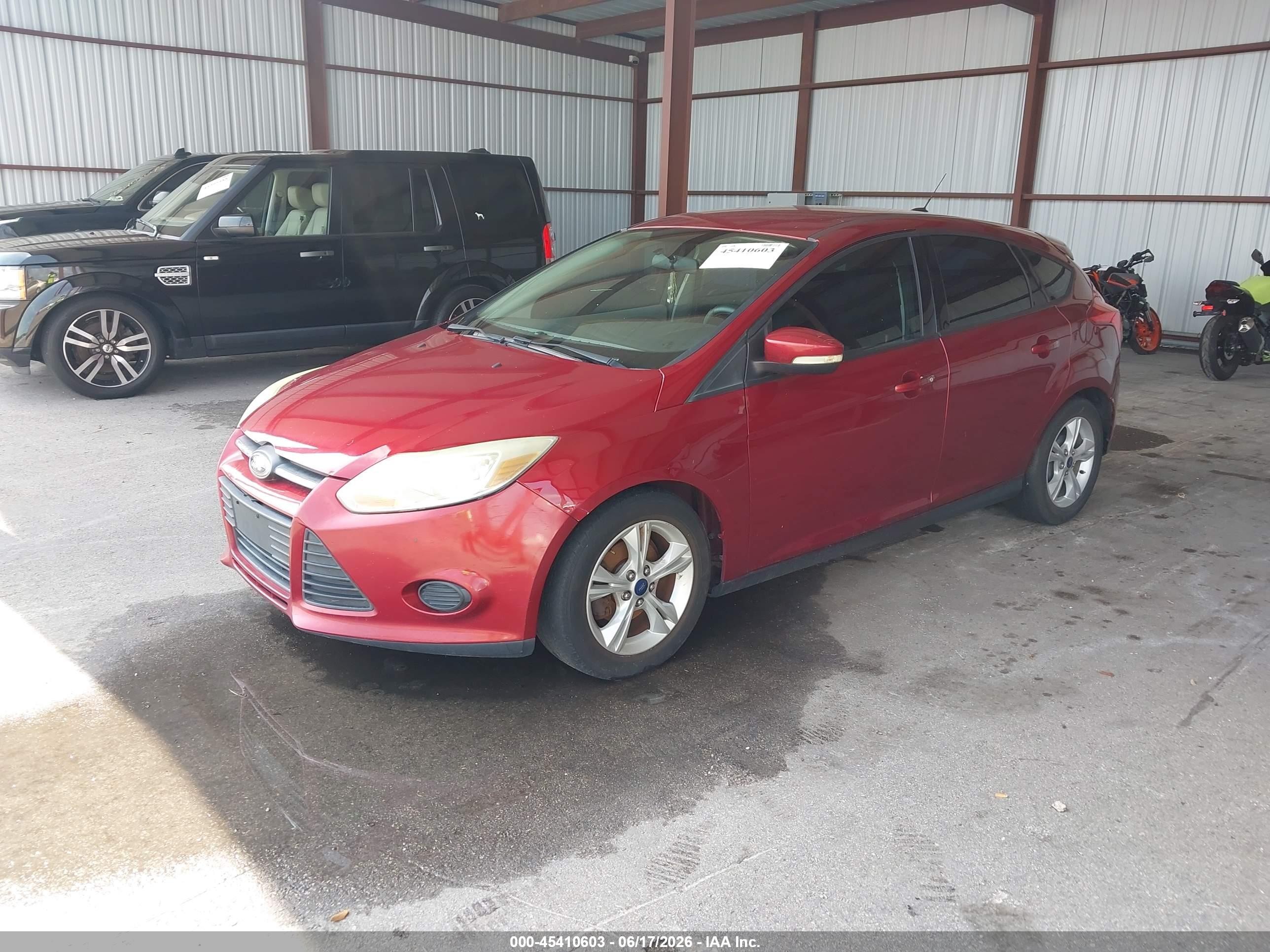2014 Ford Focus Se Red vin: 1FADP3K2XEL444303