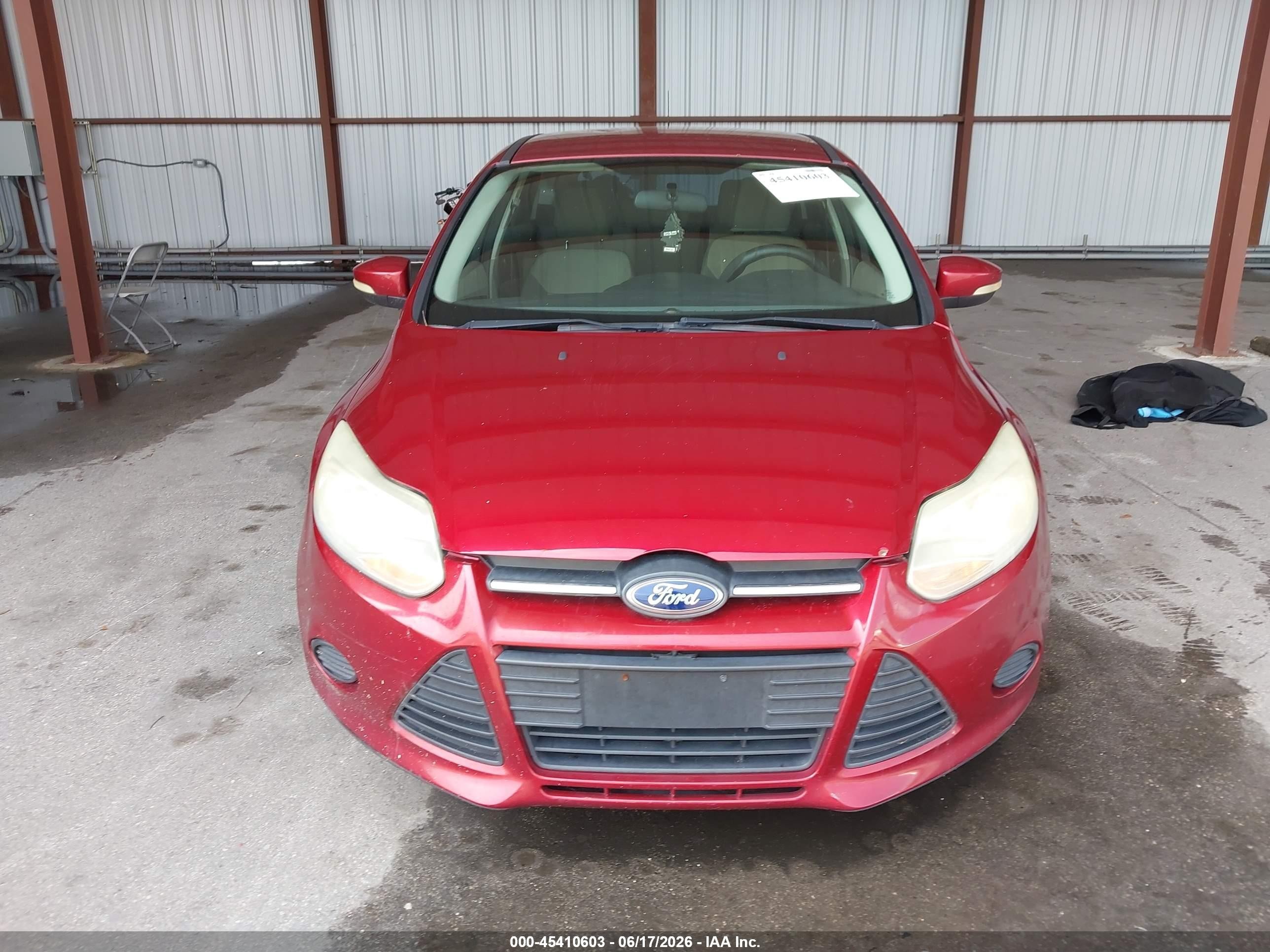 2014 Ford Focus Se Red vin: 1FADP3K2XEL444303