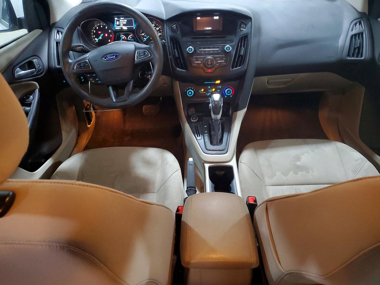 2015 Ford Focus Se White vin: 1FADP3K2XFL202404