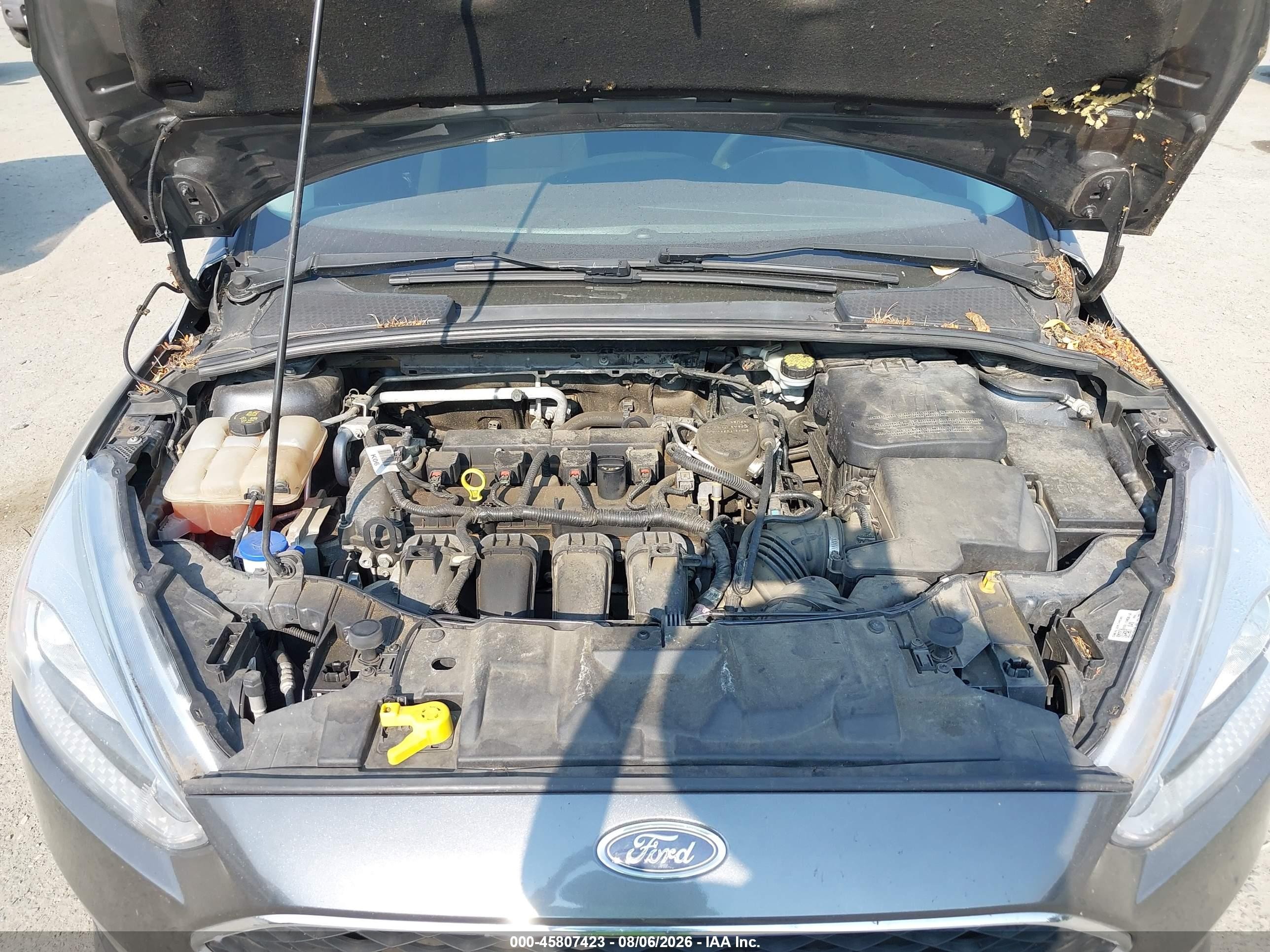2015 Ford Focus Se Gray vin: 1FADP3K2XFL211393