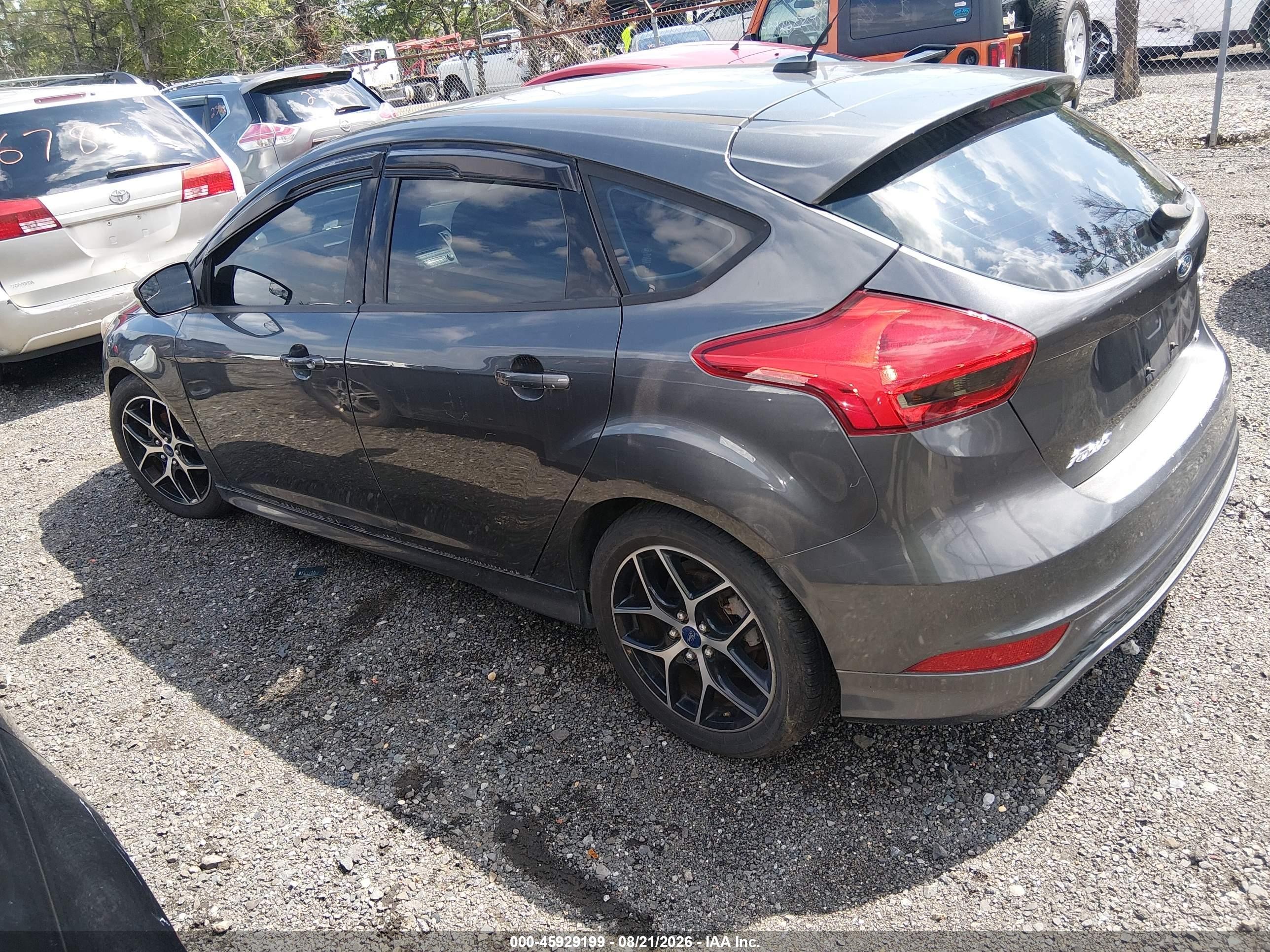 2015 Ford Focus Se Black vin: 1FADP3K2XFL212883