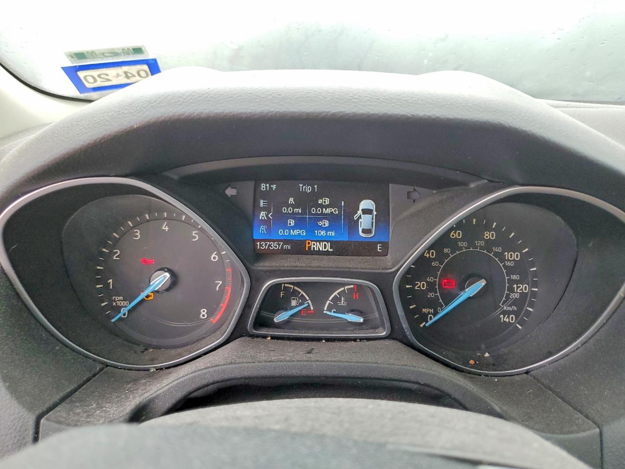 2015 Ford Focus White vin: 1FADP3K2XFL223740