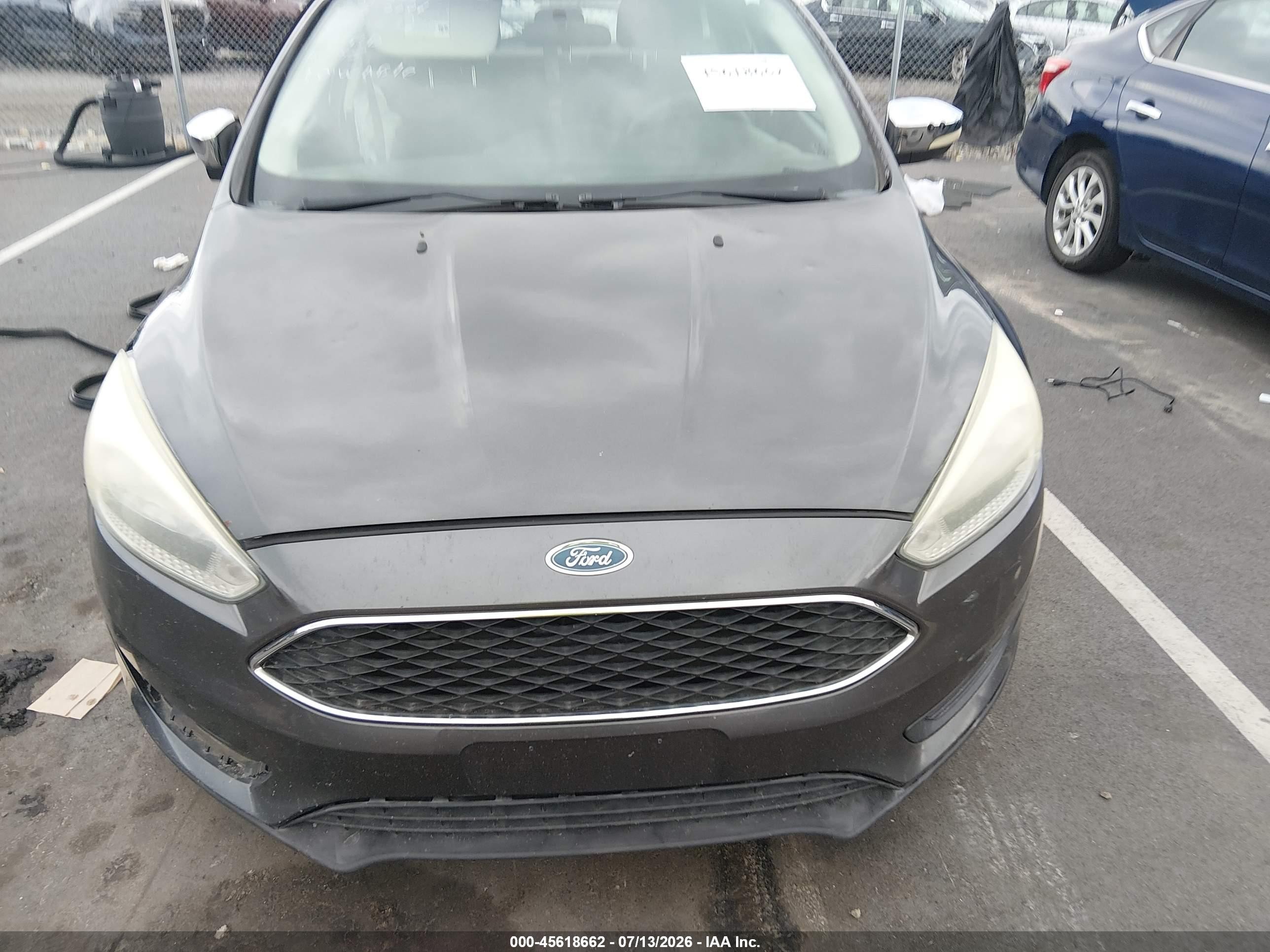 2015 Ford Focus Se Gray vin: 1FADP3K2XFL224063