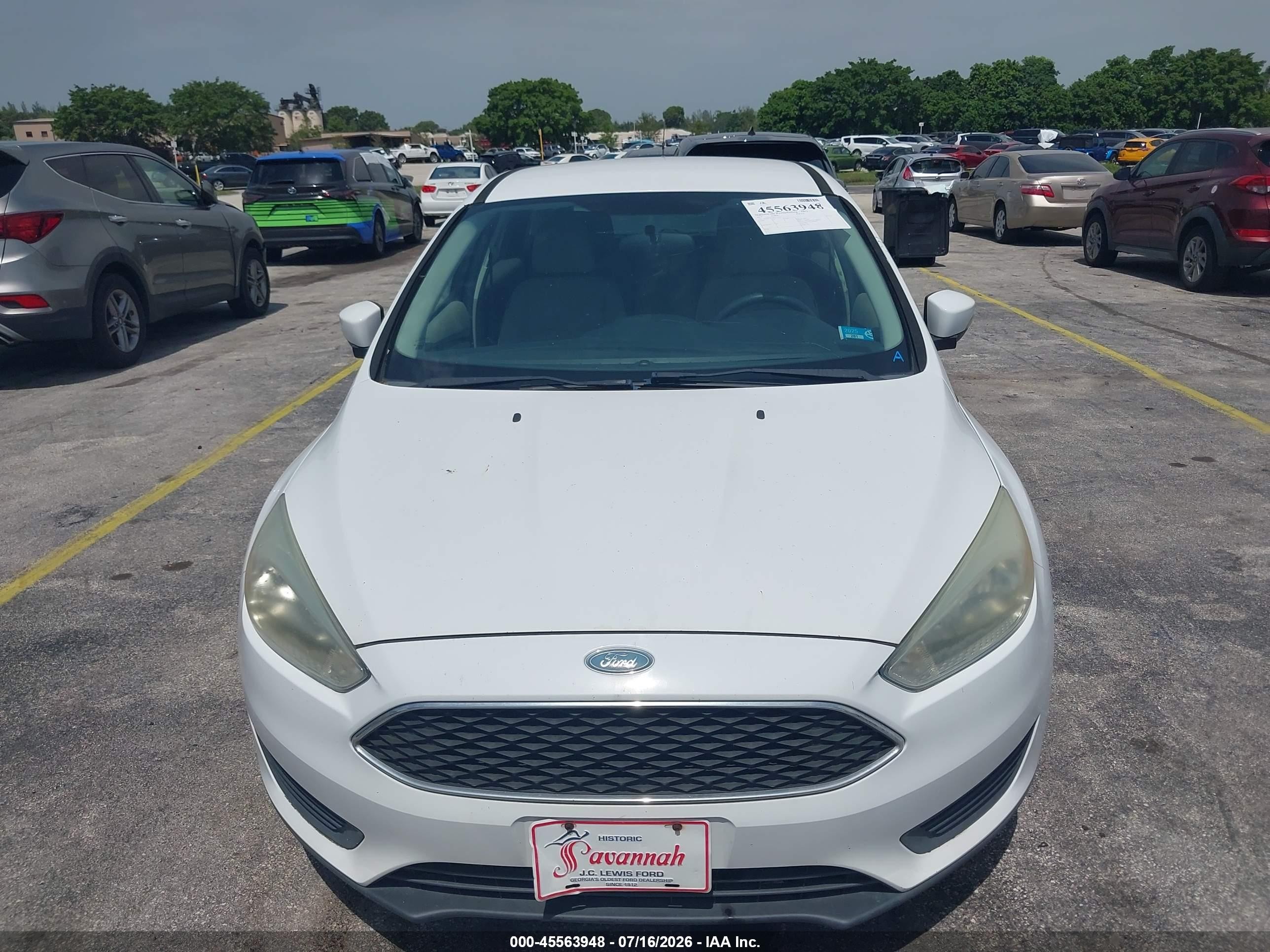 2015 Ford Focus Se White vin: 1FADP3K2XFL273313