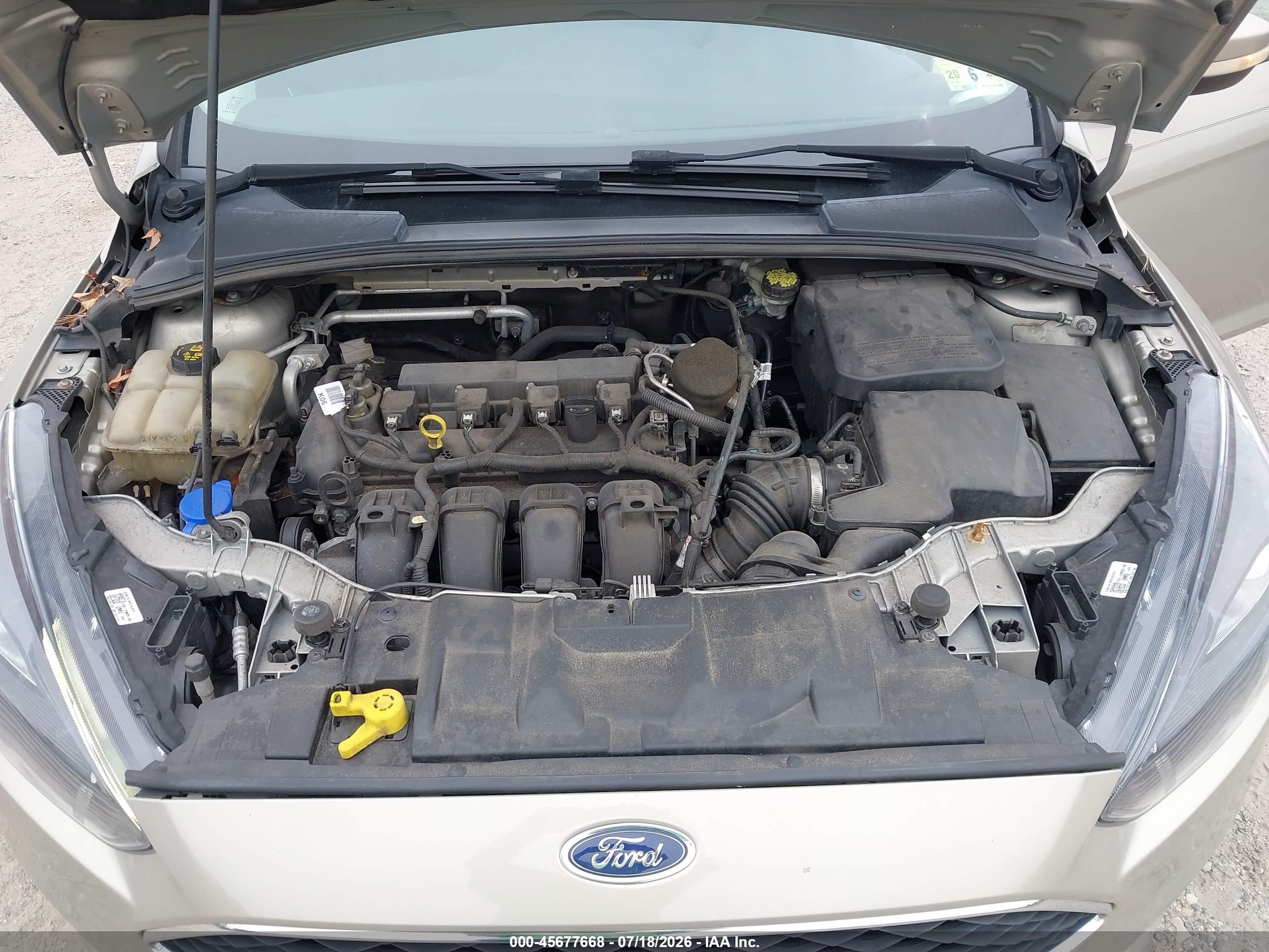 2015 Ford Focus Se Beige vin: 1FADP3K2XFL284019