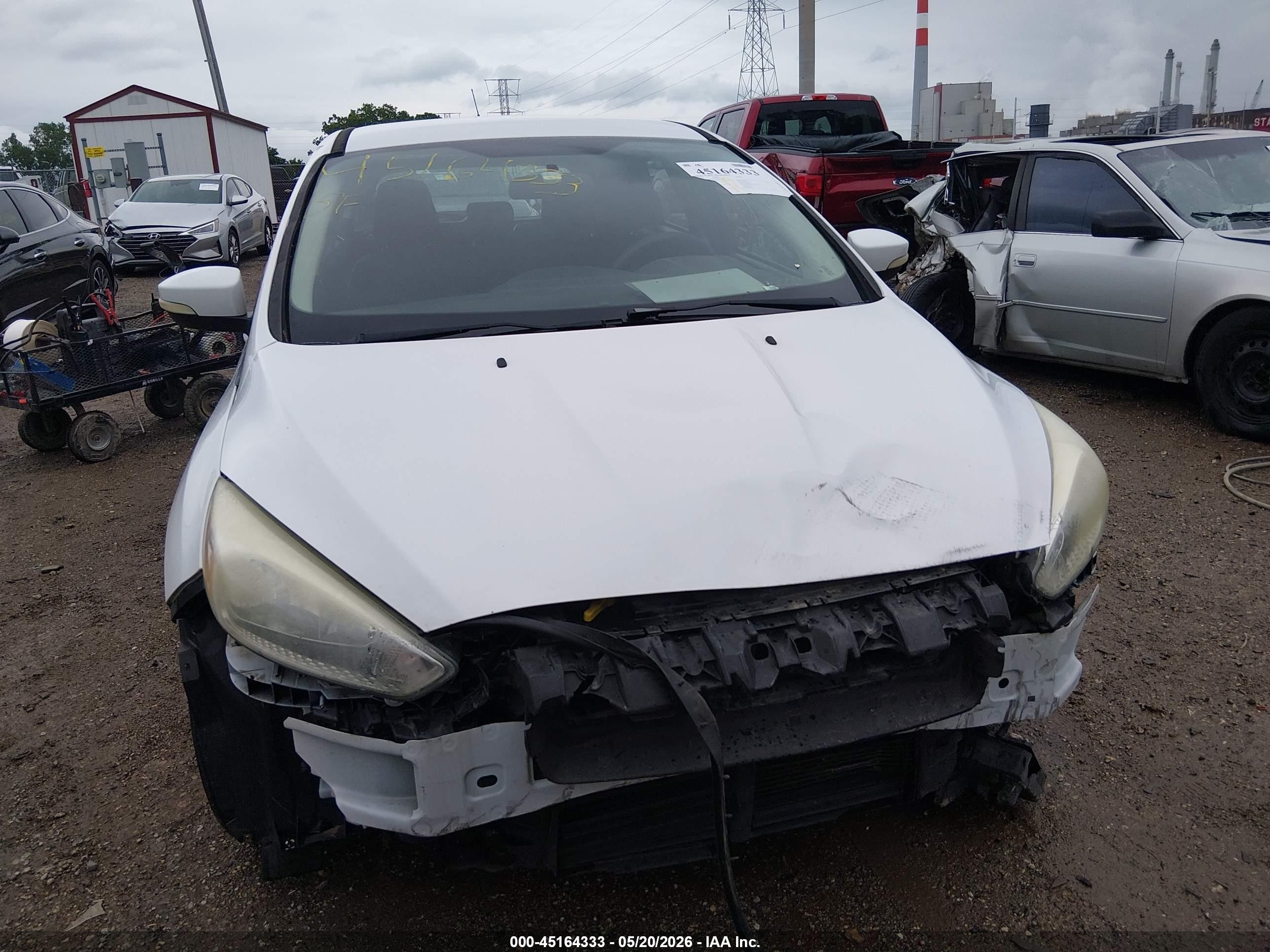 2015 Ford Focus Se Белый vin: 1FADP3K2XFL301370