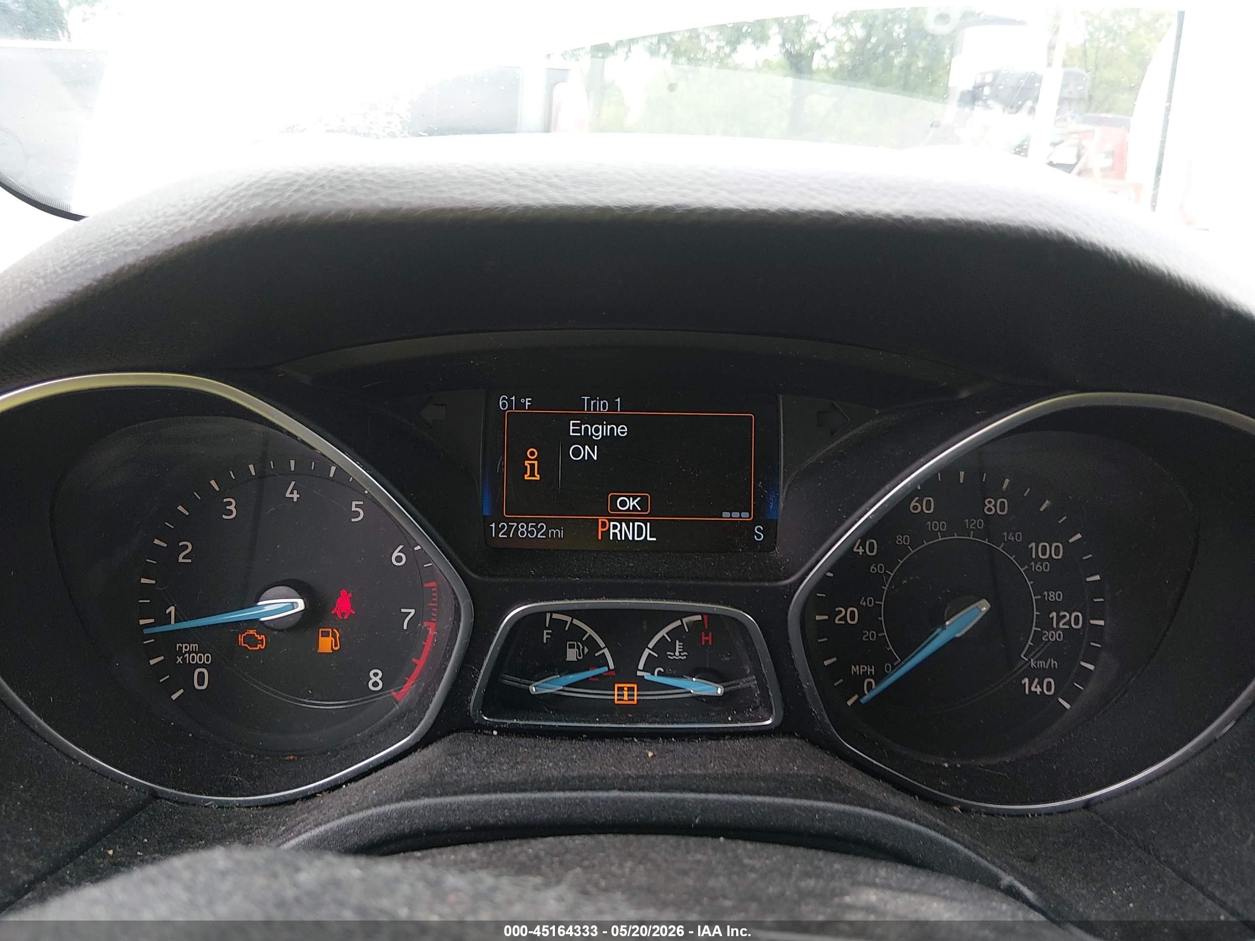 2015 Ford Focus Se Белый vin: 1FADP3K2XFL301370