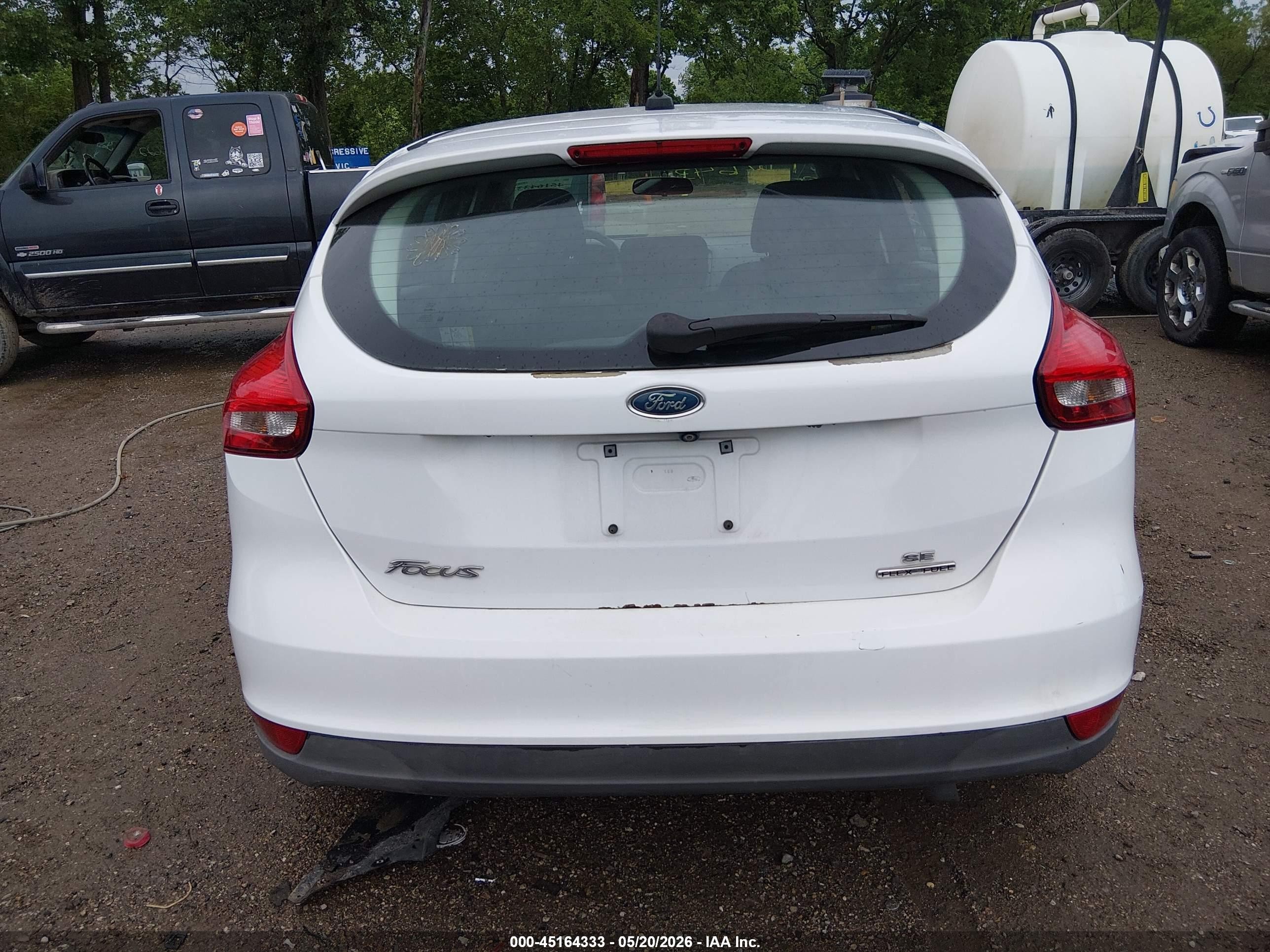 2015 Ford Focus Se Белый vin: 1FADP3K2XFL301370