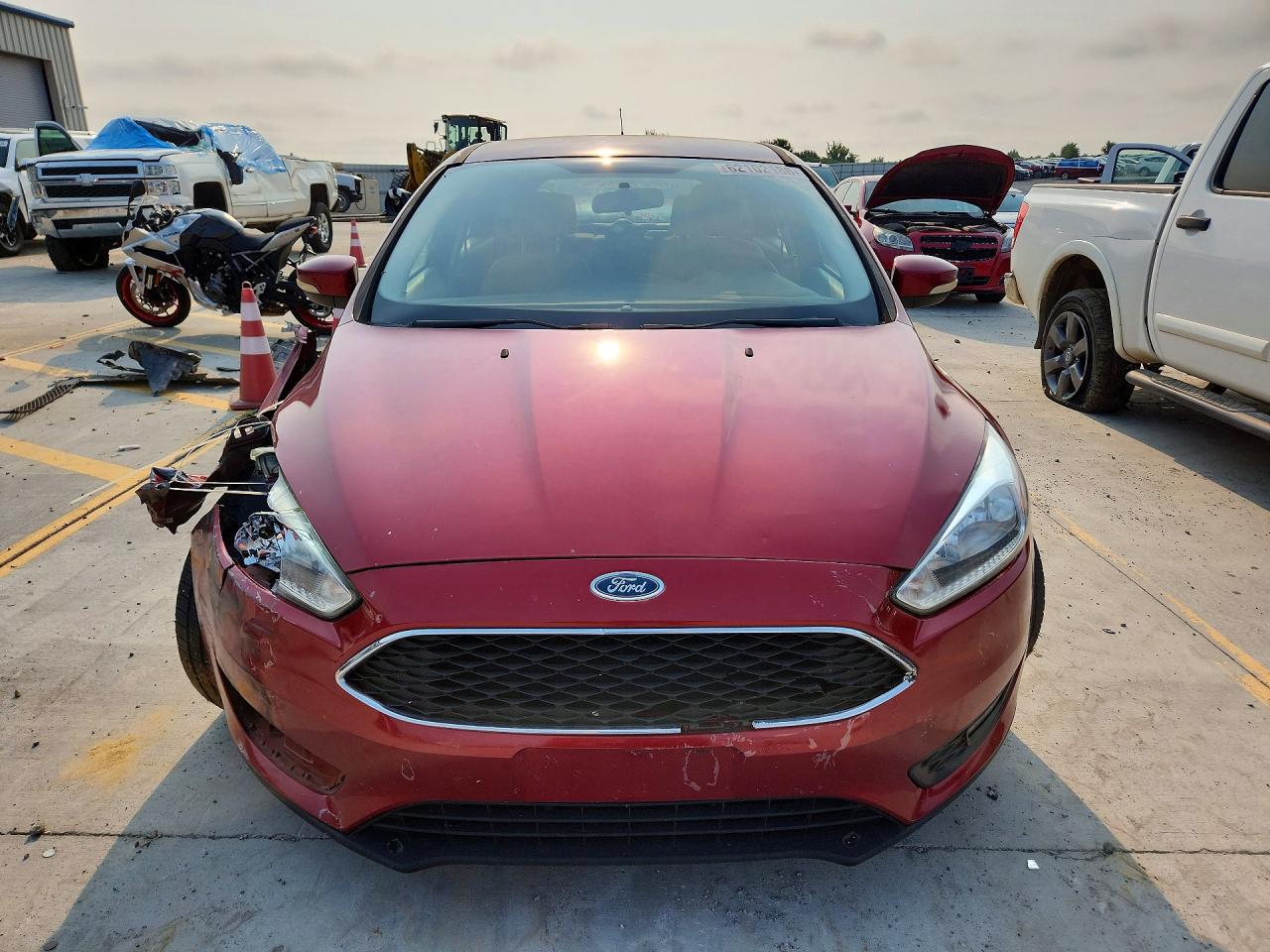 2015 Ford Focus Se Red vin: 1FADP3K2XFL305130