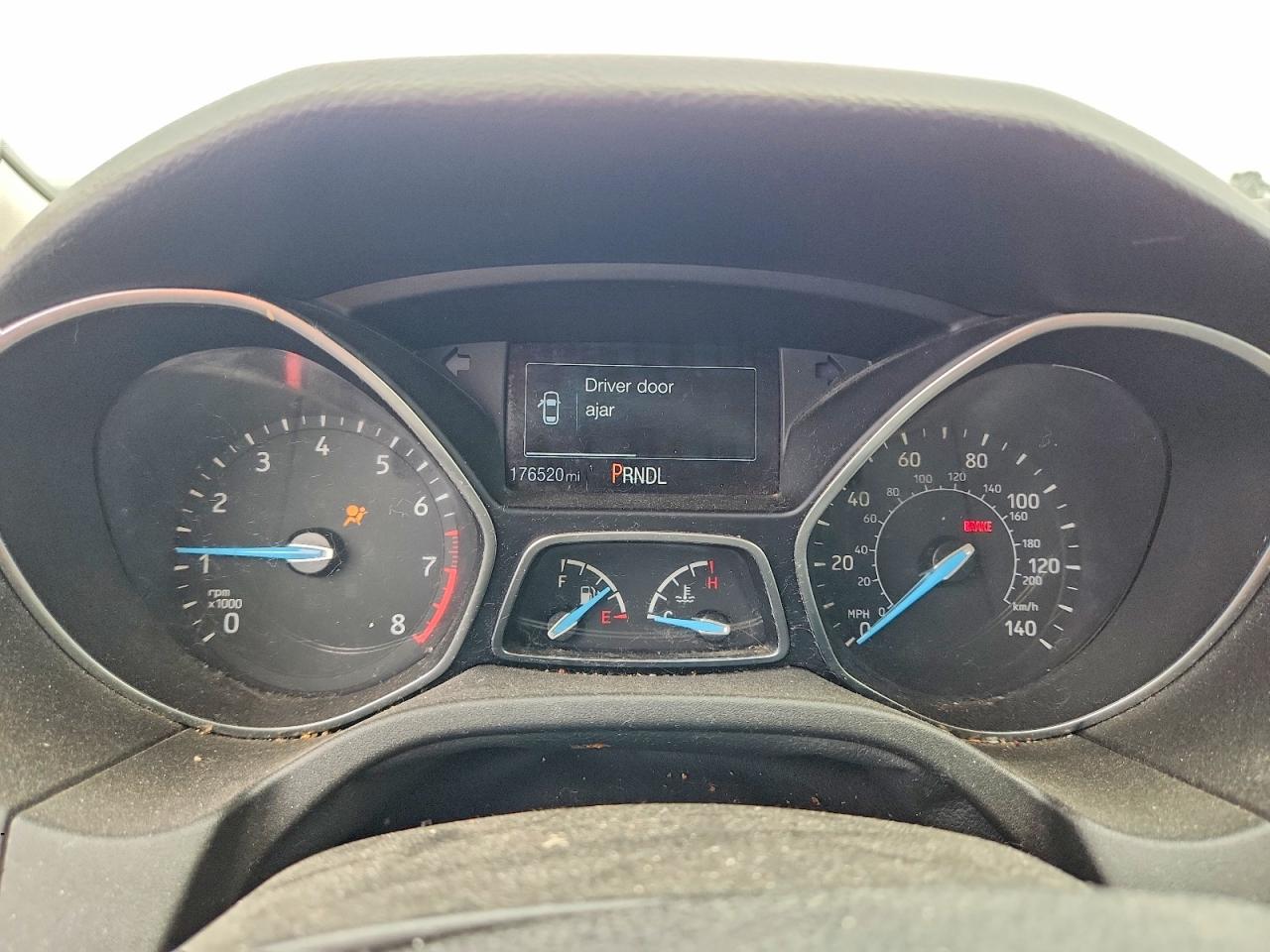2015 Ford Focus Se Red vin: 1FADP3K2XFL318167