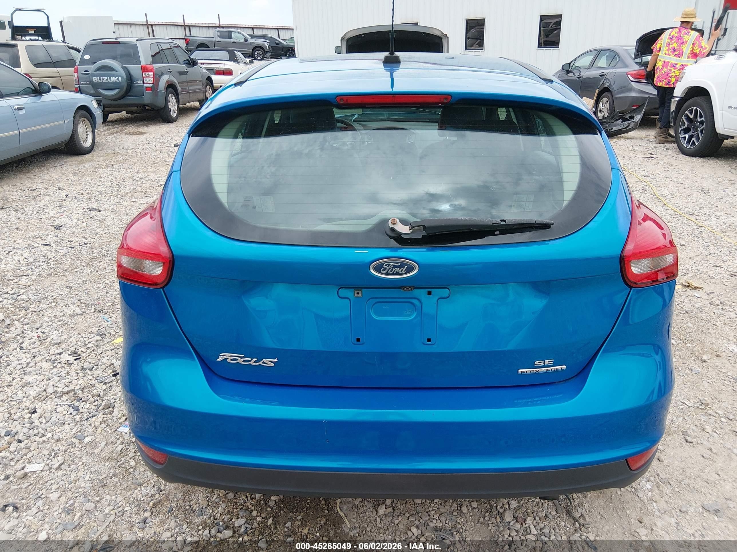 2015 Ford Focus Se Blue vin: 1FADP3K2XFL327211