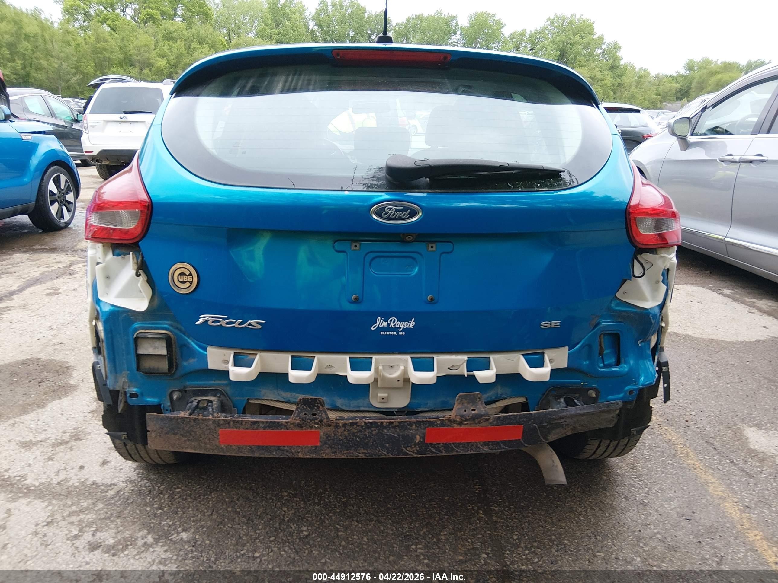 2015 Ford Focus Se Blue vin: 1FADP3K2XFL330271