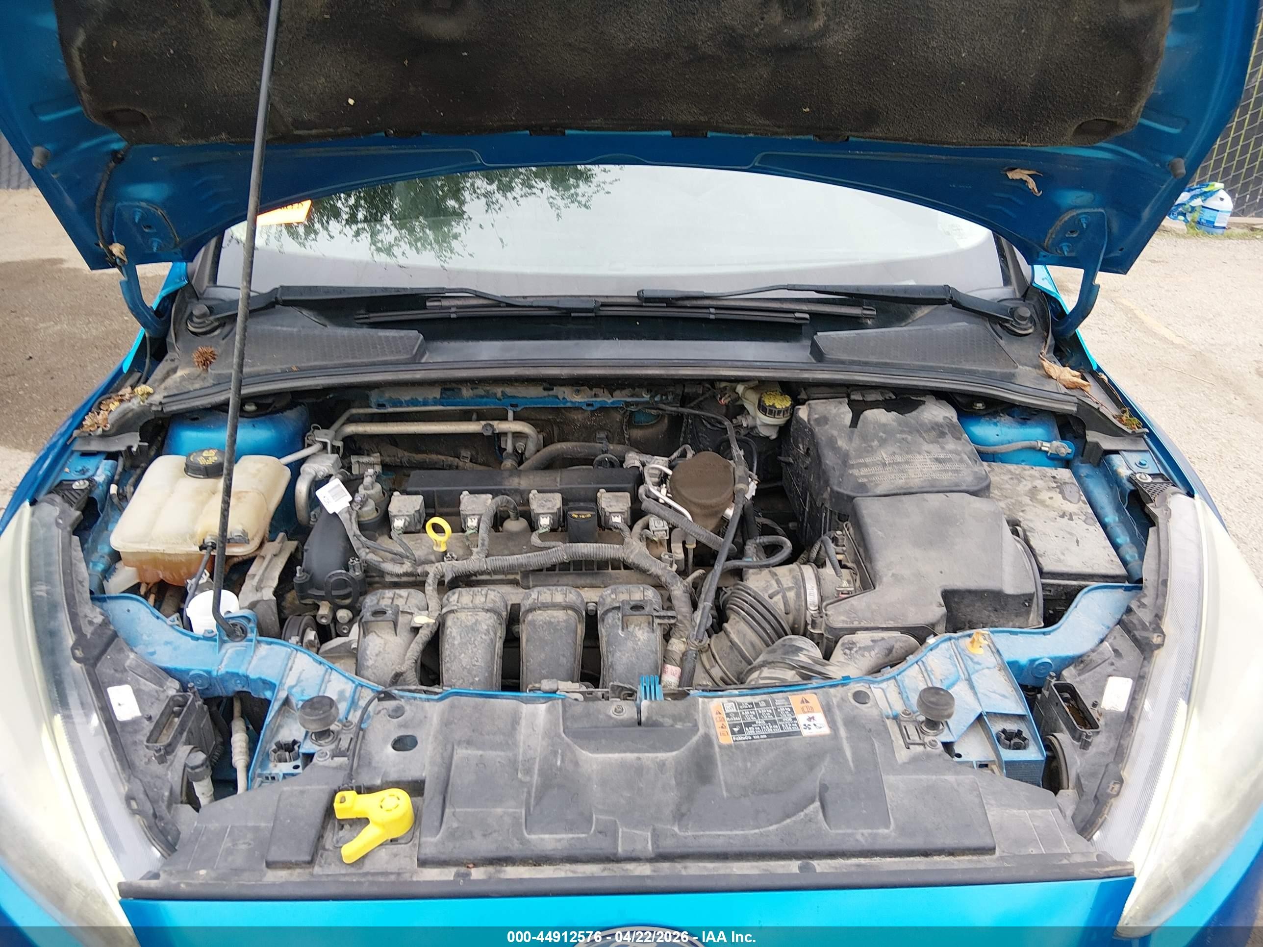 2015 Ford Focus Se Blue vin: 1FADP3K2XFL330271