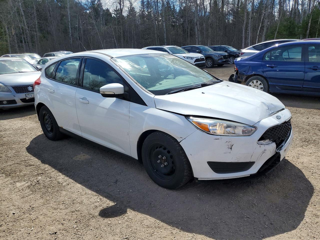 2015 Ford Focus Se White vin: 1FADP3K2XFL359057