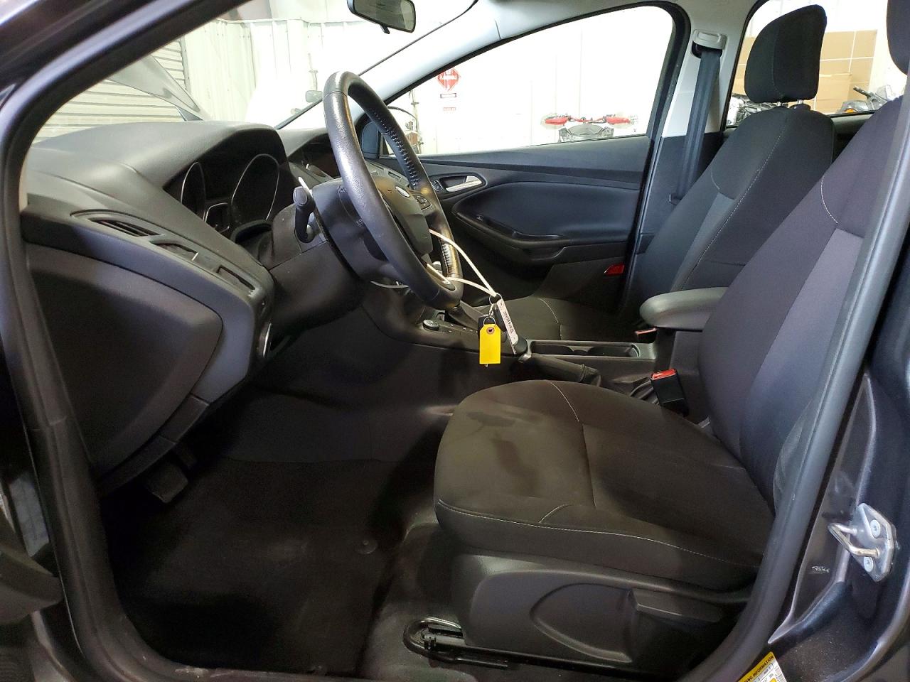 2015 Ford Focus Se Gray vin: 1FADP3K2XFL381060
