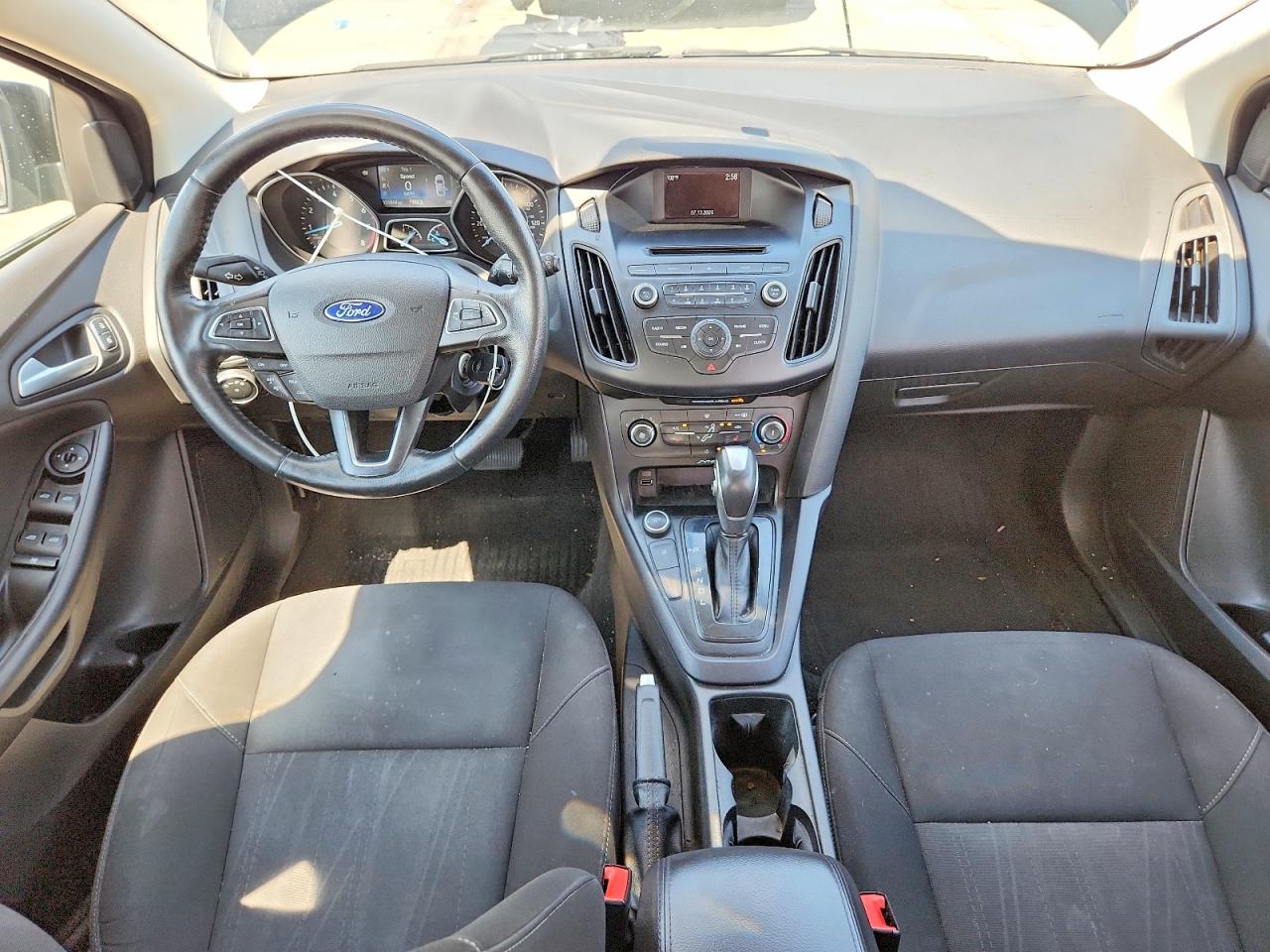 2015 Ford Focus Se Black vin: 1FADP3K2XFL384461